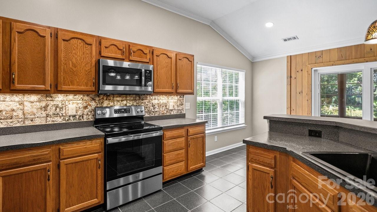 11320 Hunters Landing Drive Property Photo 20