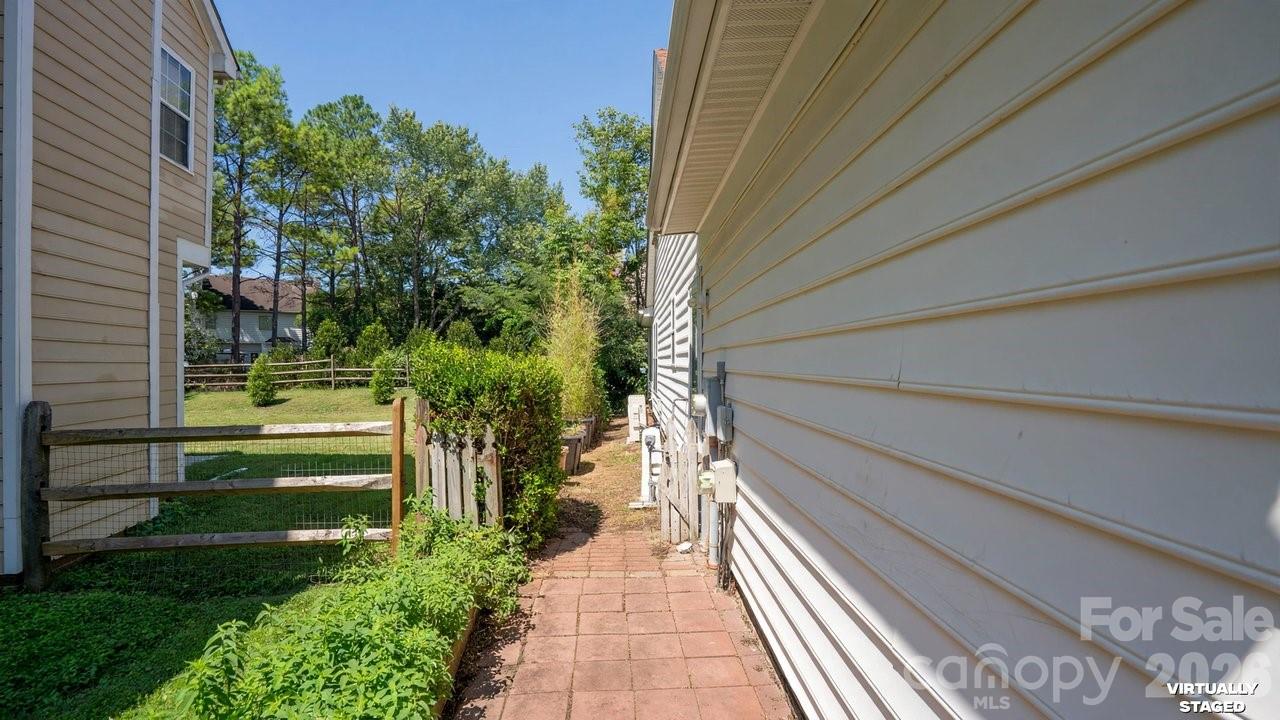 11320 Hunters Landing Drive Property Photo 39