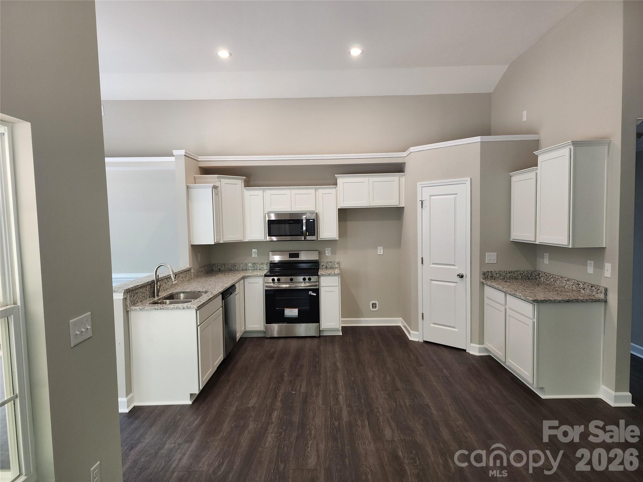 5900 Flamingo Drive 4 Property Photo 15