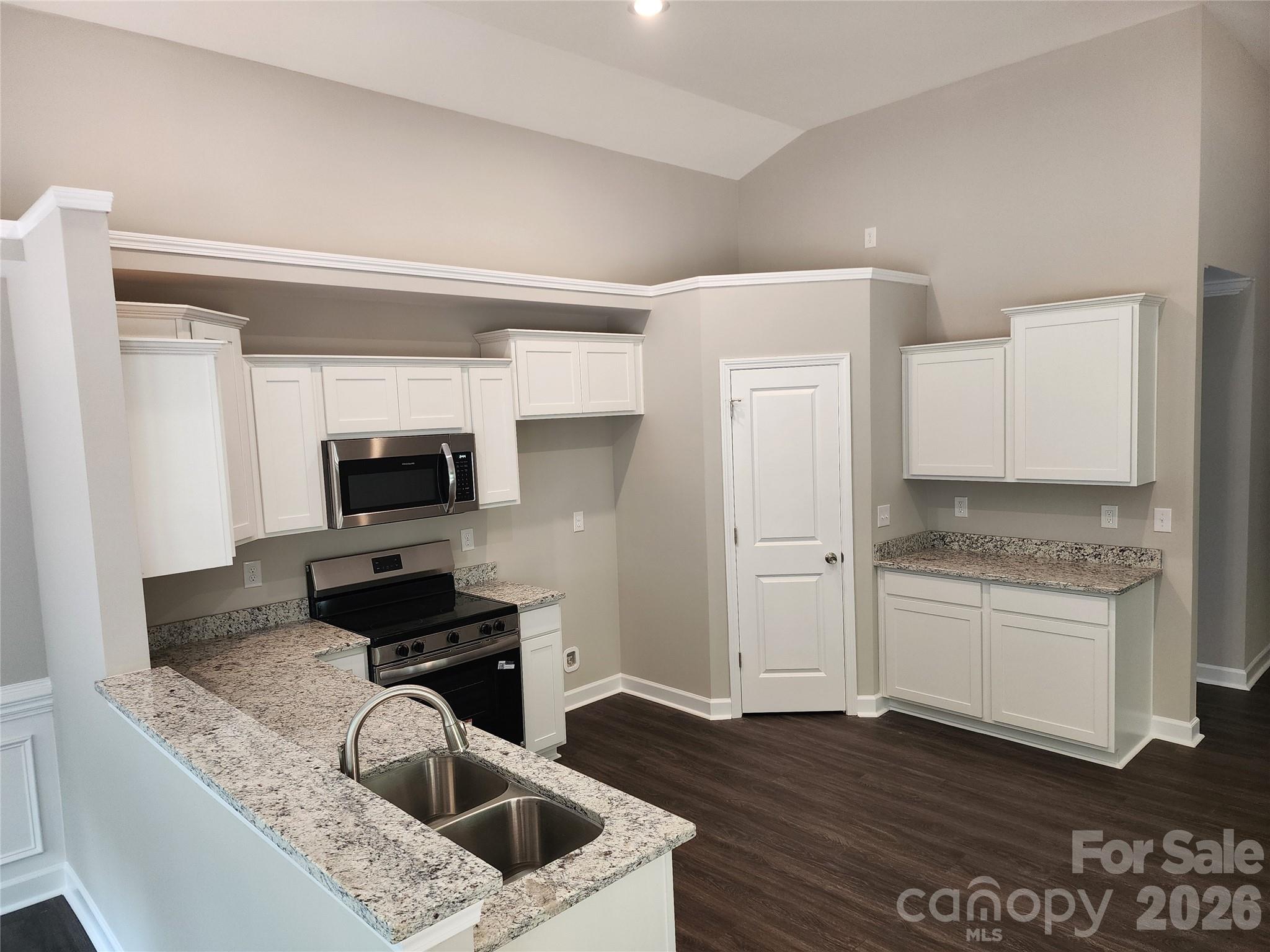 5900 Flamingo Drive 4 Property Photo 16