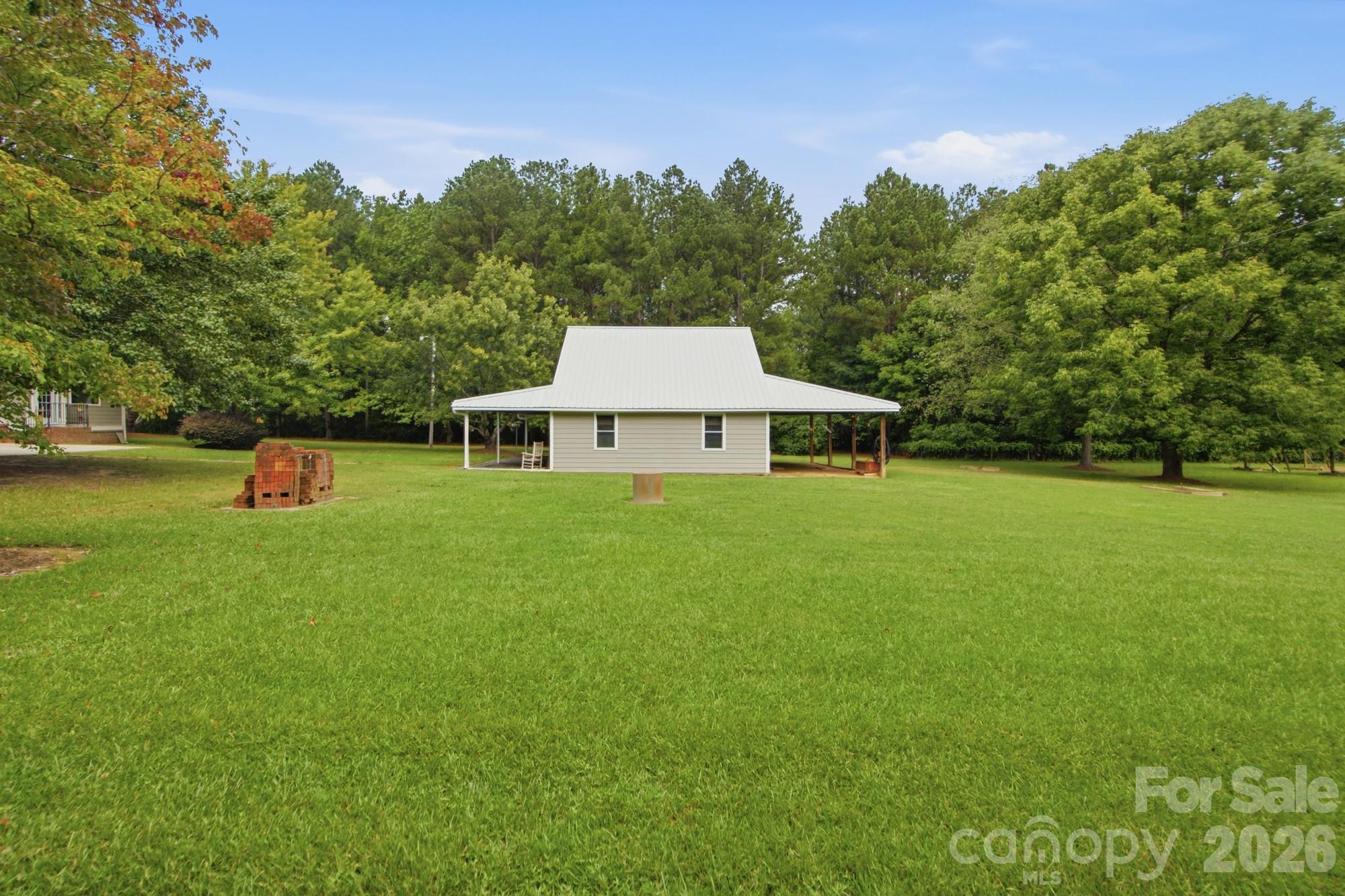 3201 Gilboa Road Property Photo 4