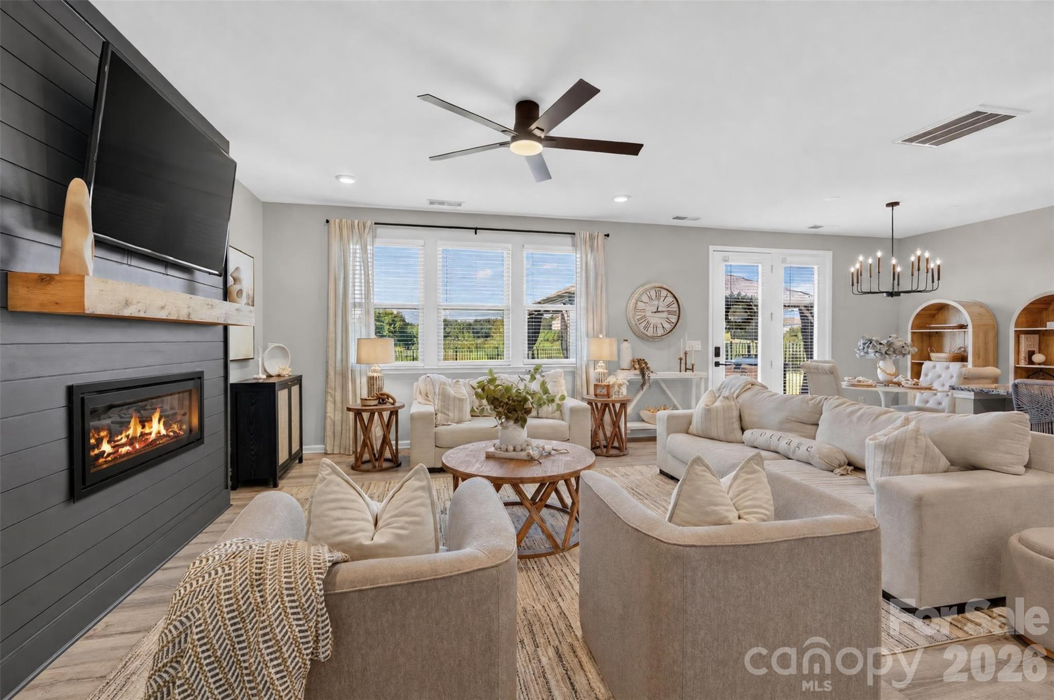 3033 Eastcott Avenue Property Photo 1