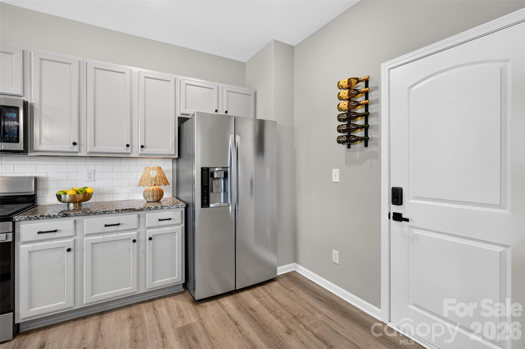 3033 Eastcott Avenue Property Photo 5