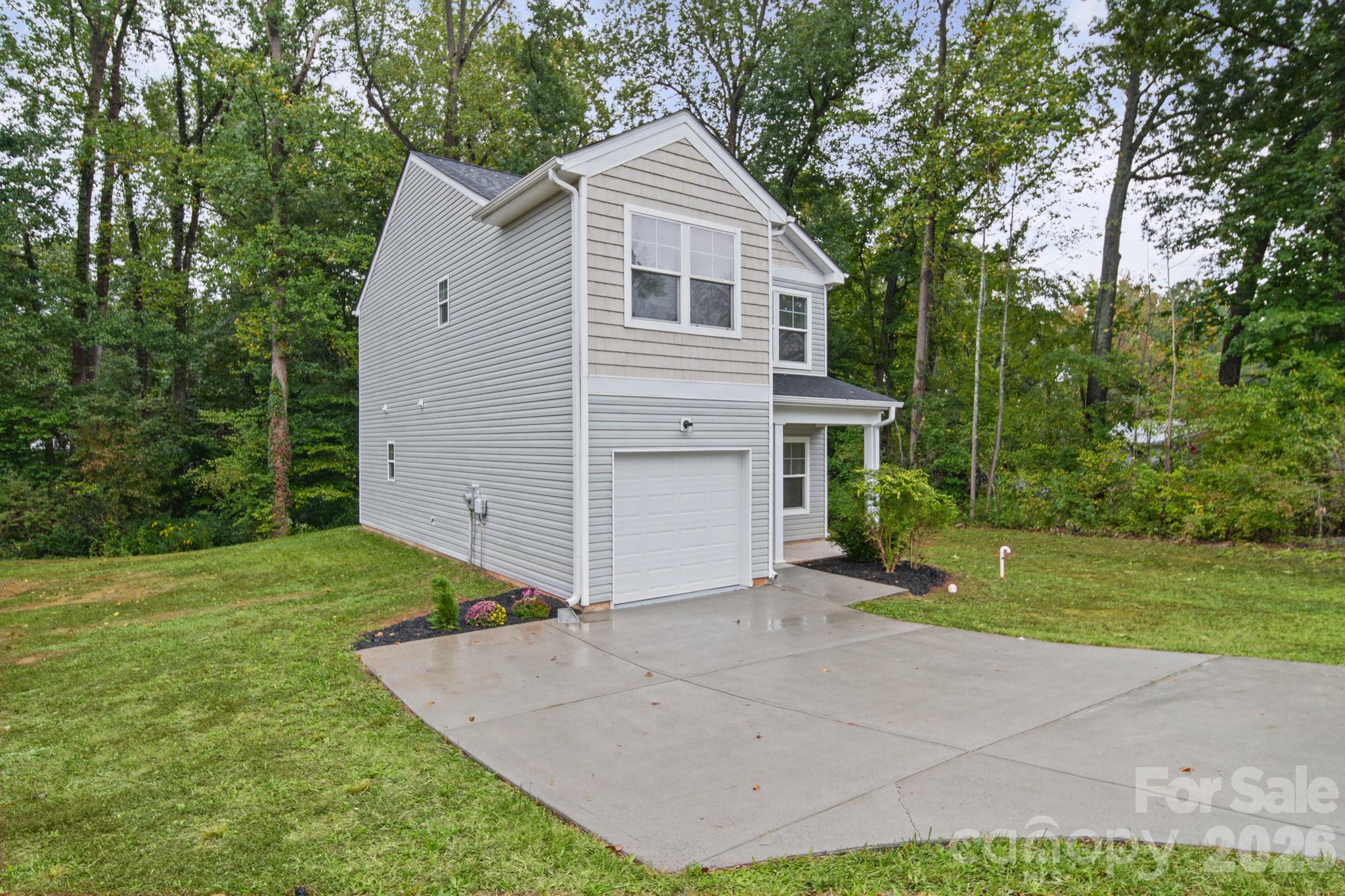 518 3rd Street Property Photo 3