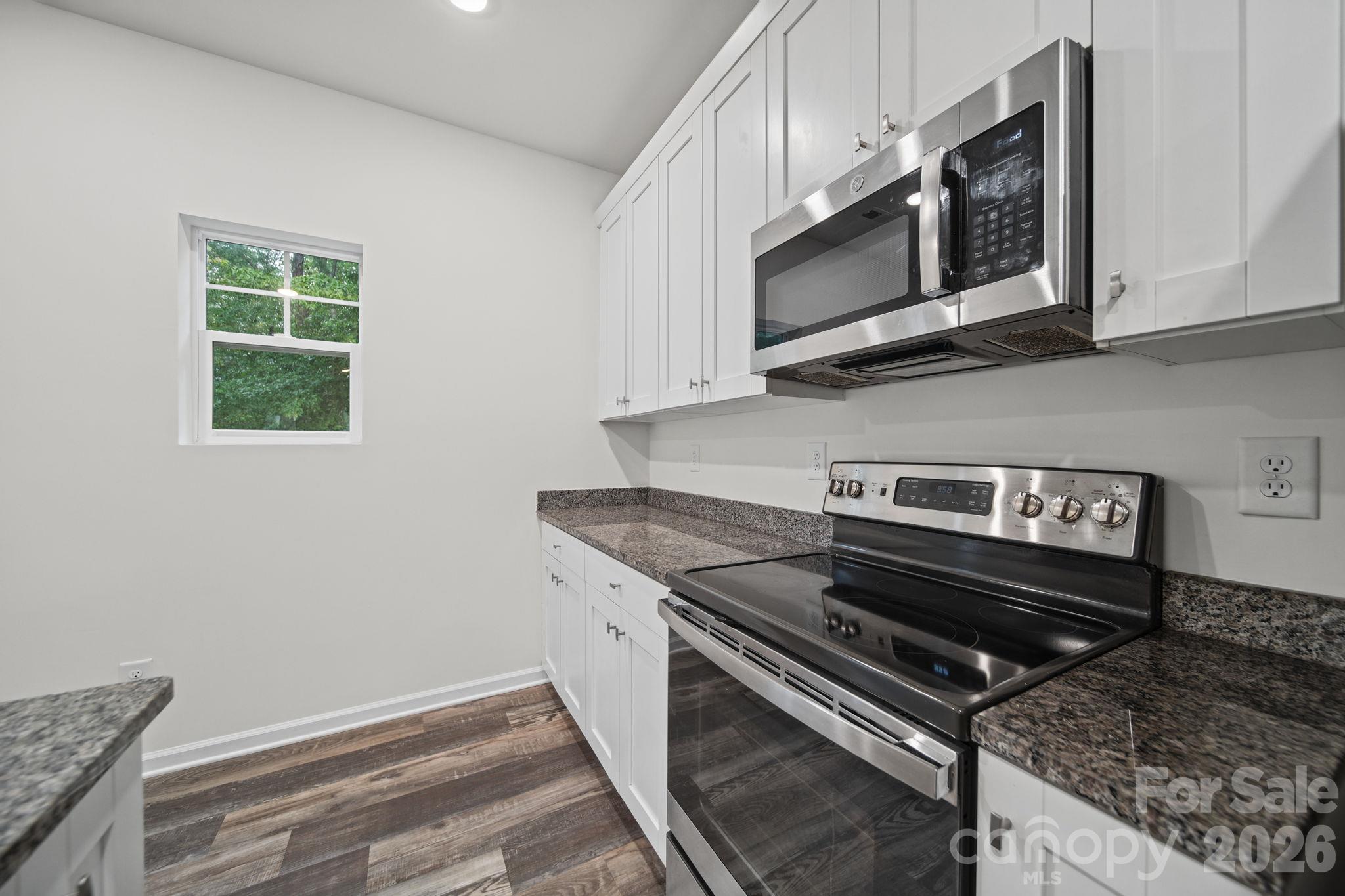 518 3rd Street Property Photo 12