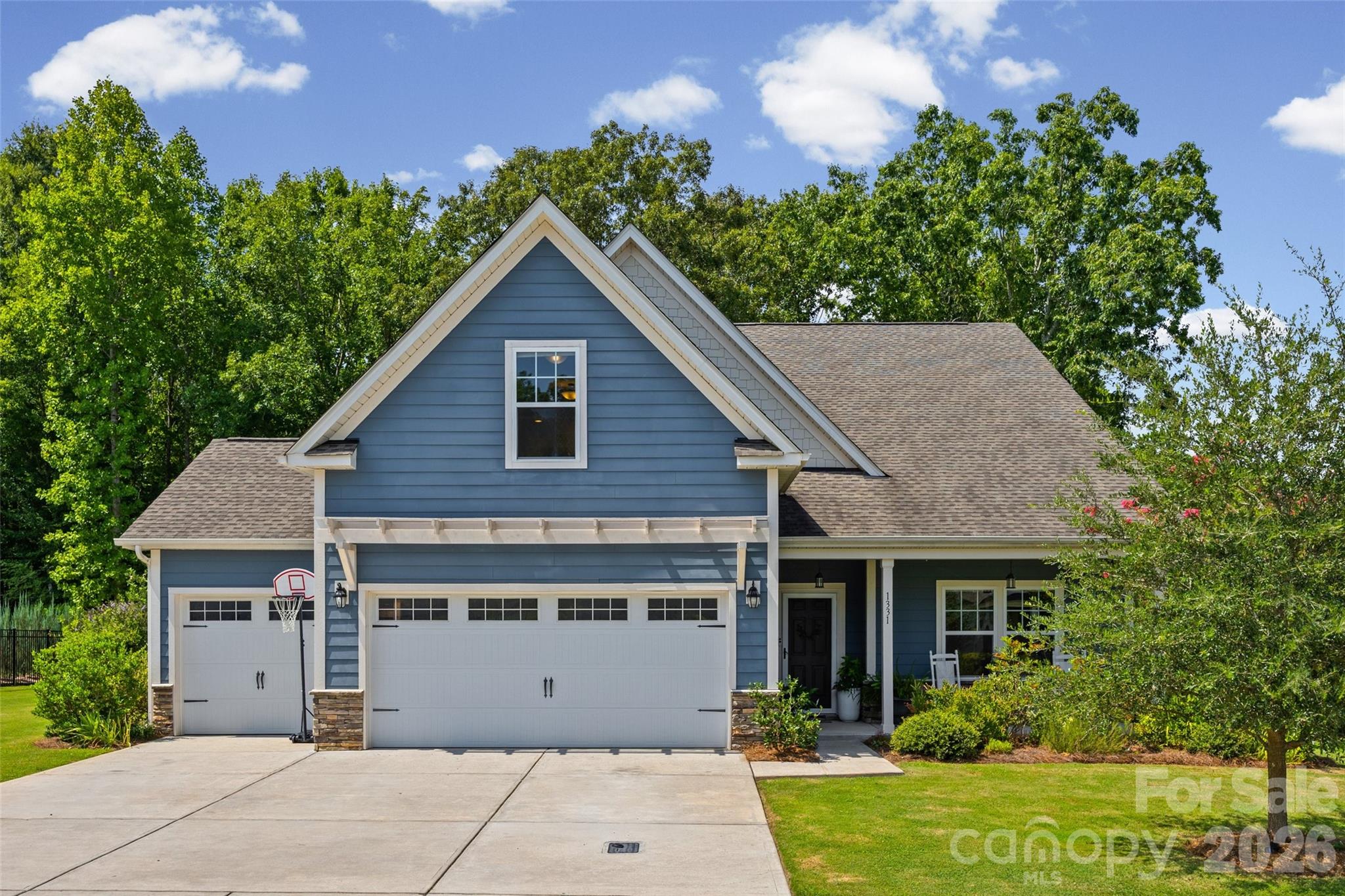 1331 Brooksland Place Property Photo 1
