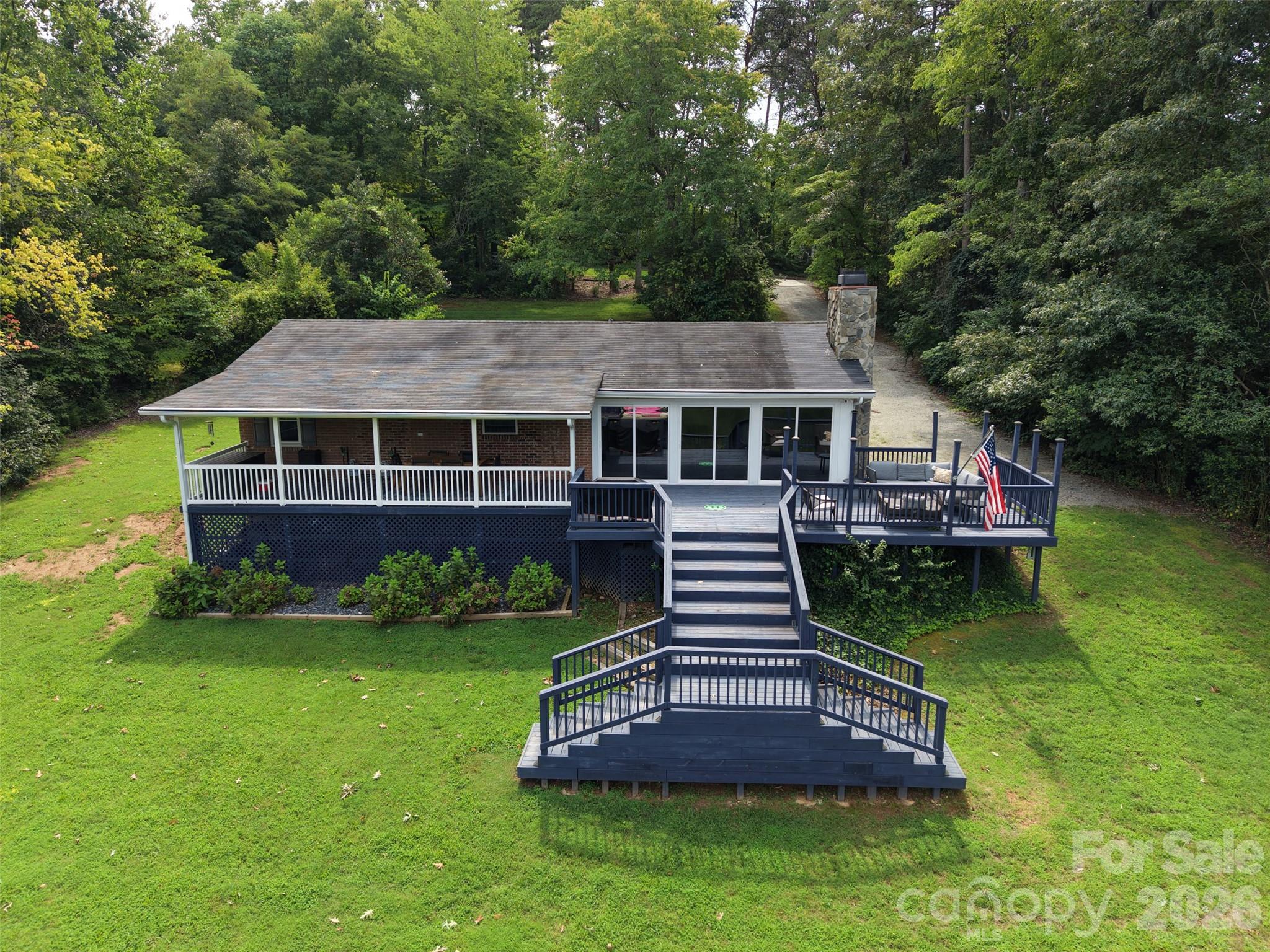 4009 Cindy Lane Property Photo 2