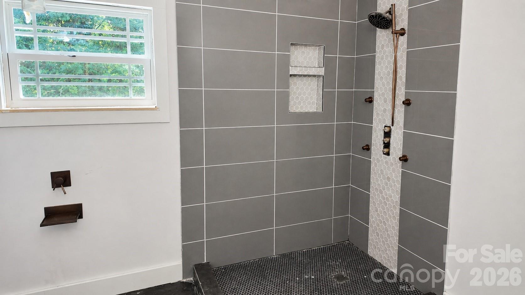 4217 Coopersdale Road Property Photo 7
