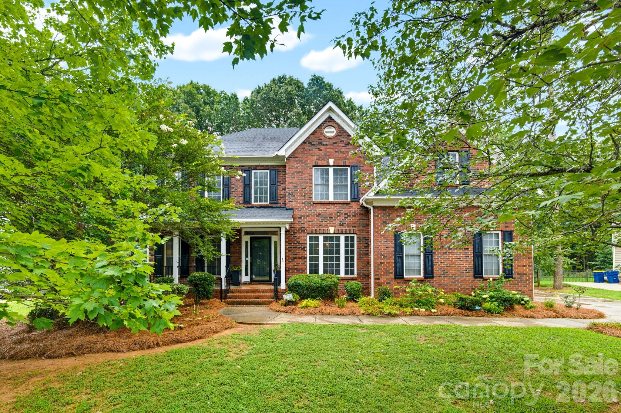 4220 Belle Meade Circle Property Photo 2