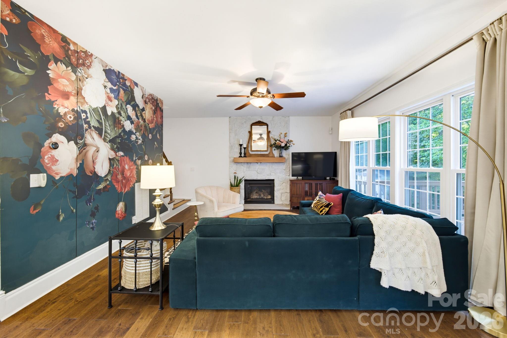 4220 Belle Meade Circle Property Photo 6