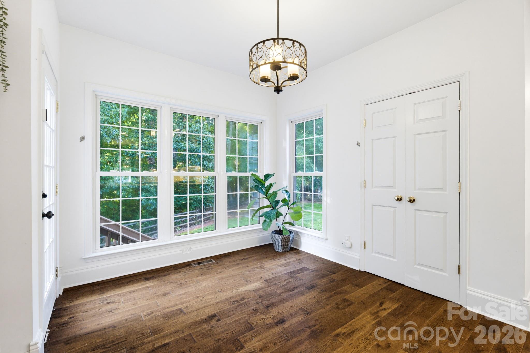 4220 Belle Meade Circle Property Photo 13