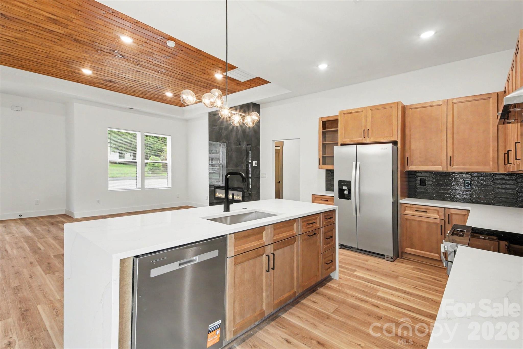 504 E 24th Street Property Photo 11