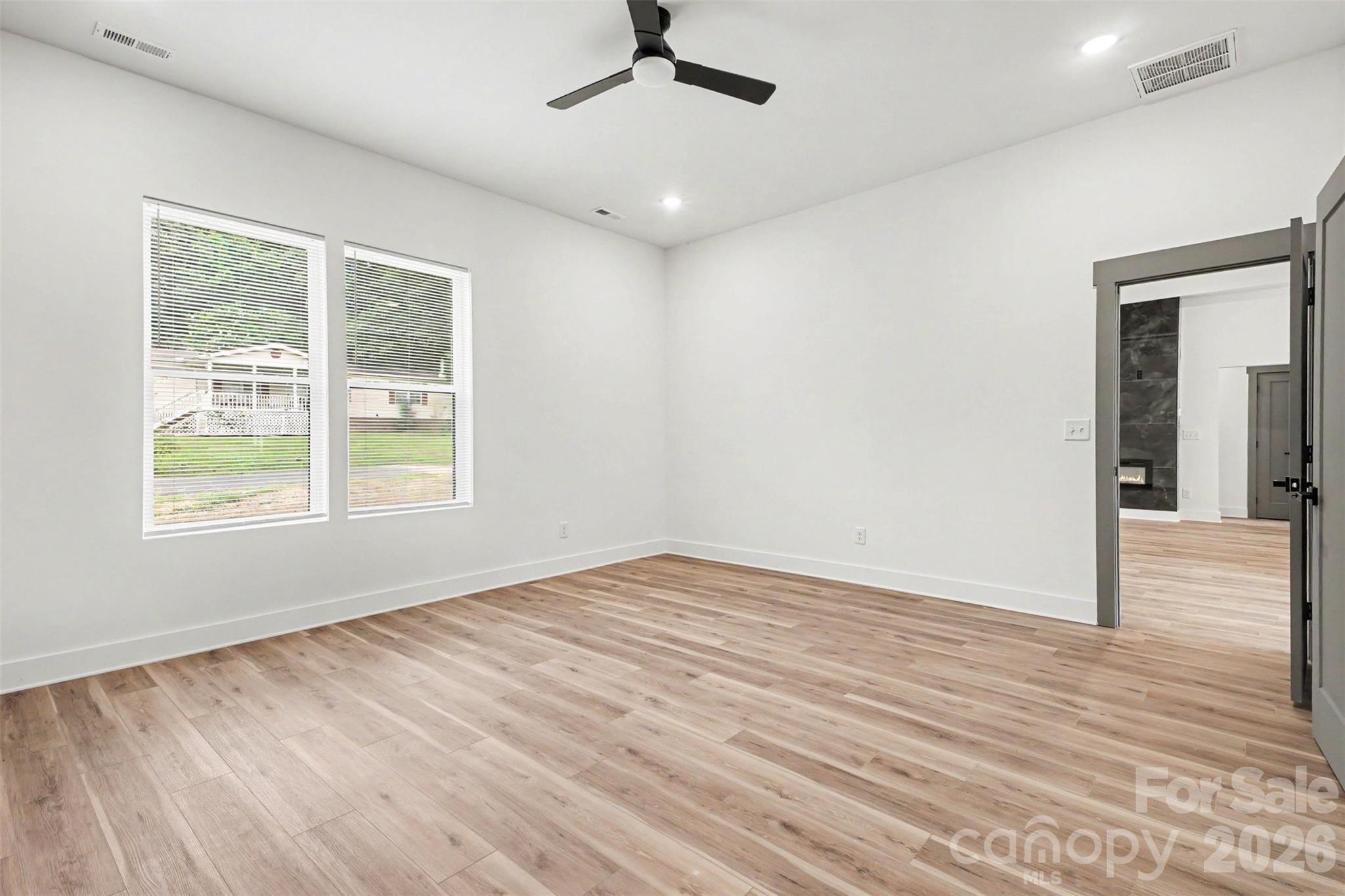 504 E 24th Street Property Photo 15