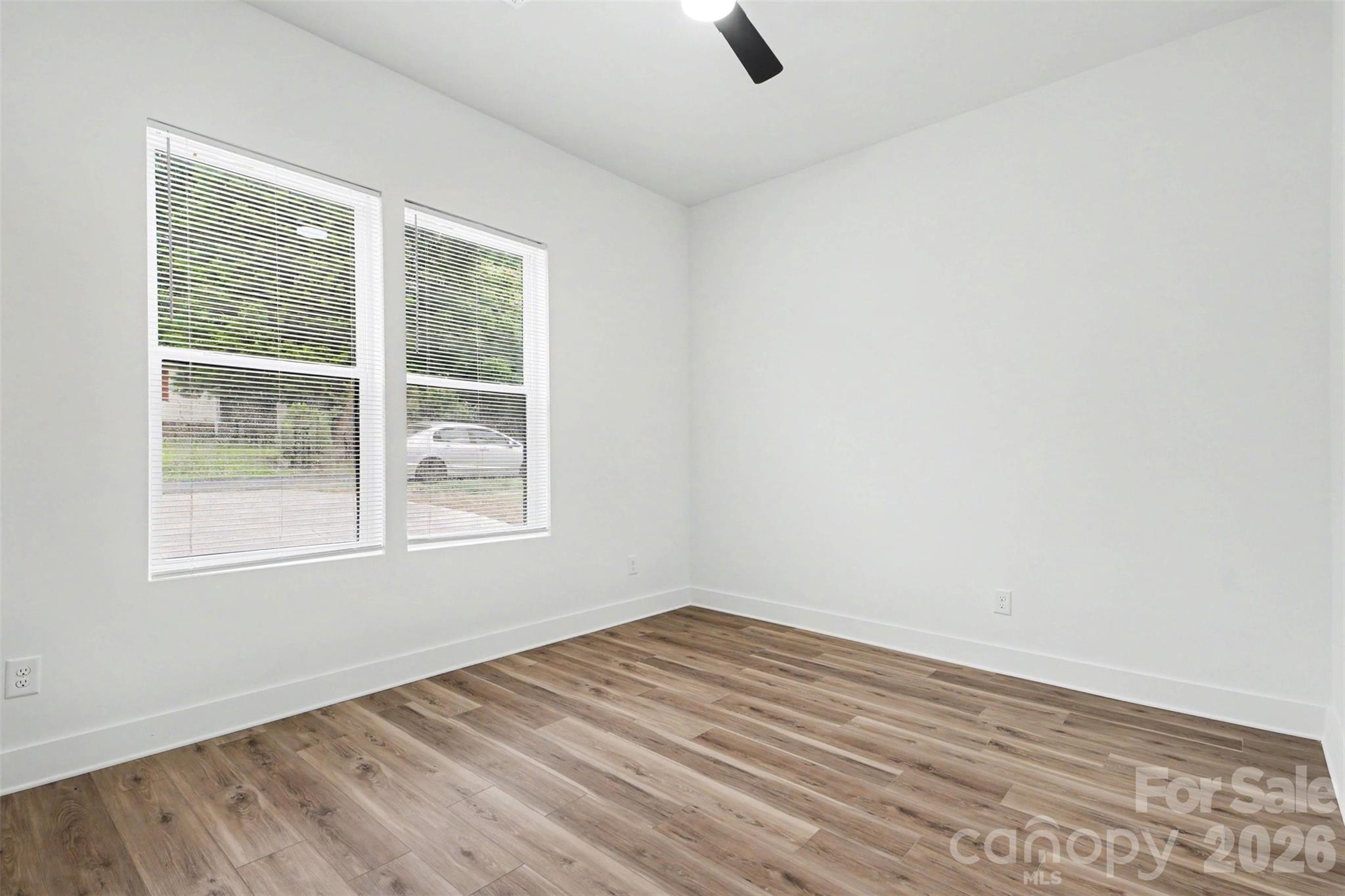 504 E 24th Street Property Photo 24