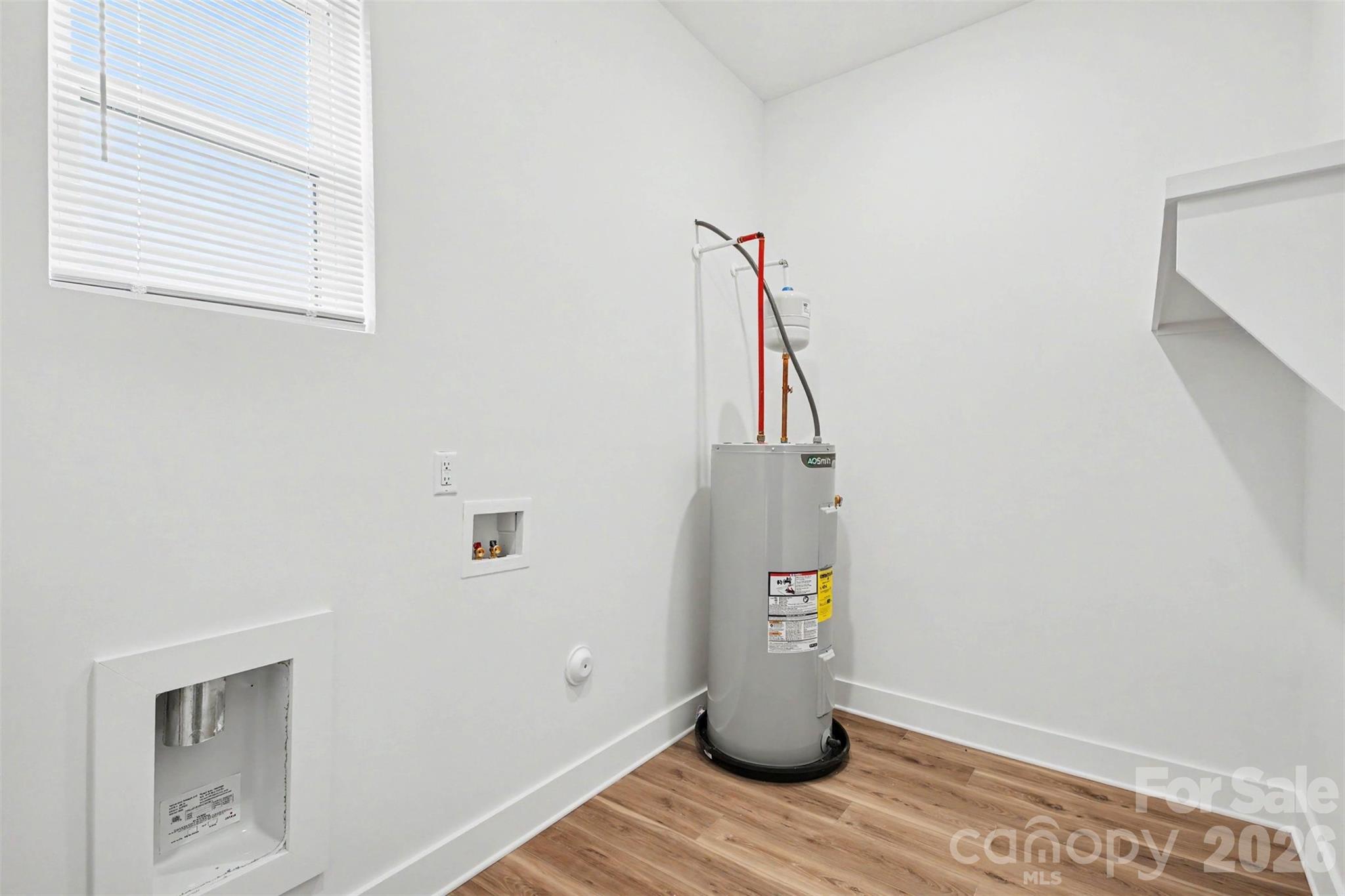 504 E 24th Street Property Photo 28
