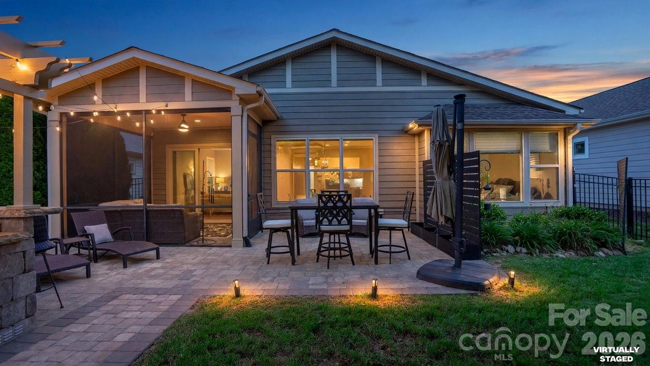 4759 Looking Glass Trail Property Photo 3