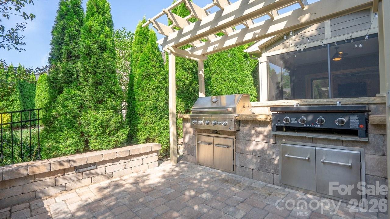 4759 Looking Glass Trail Property Photo 17