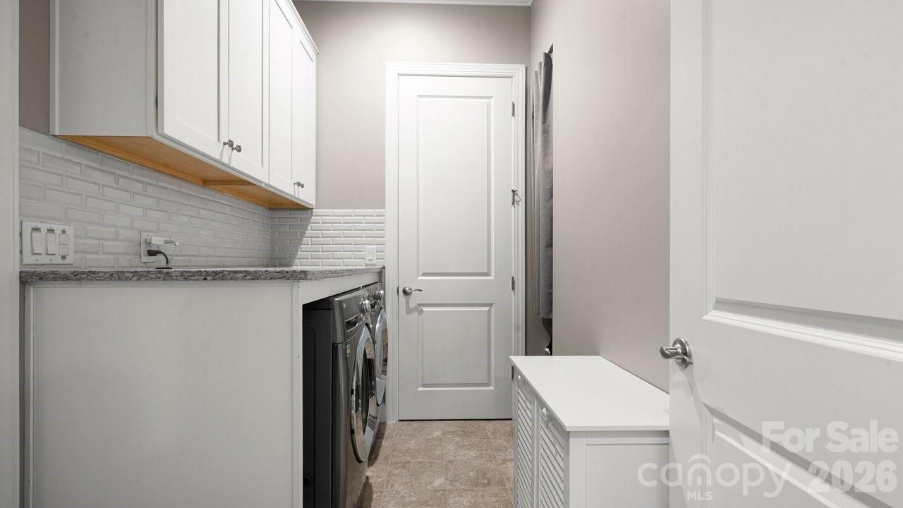 4759 Looking Glass Trail Property Photo 33