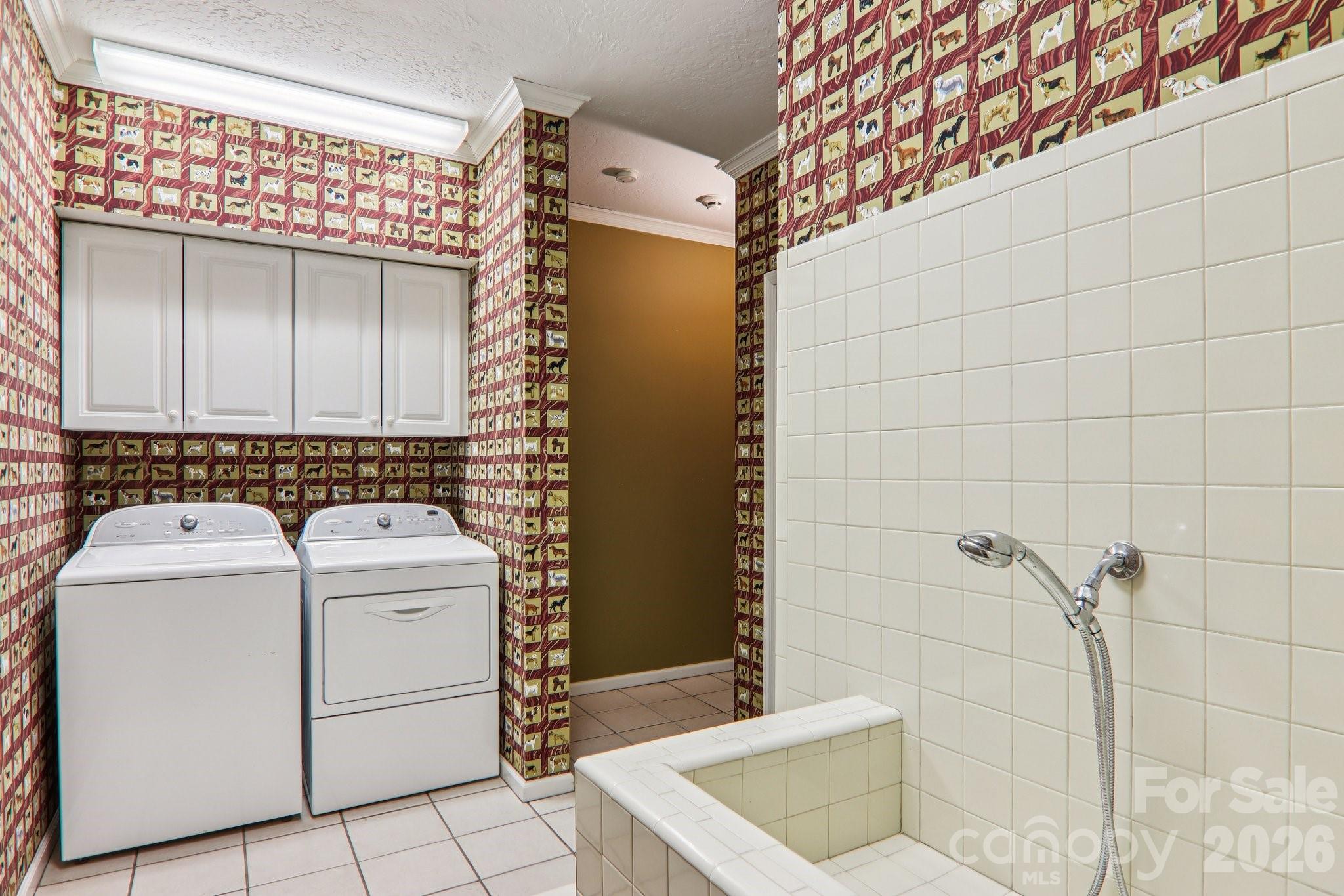 596 W Club Boulevard Property Photo 42