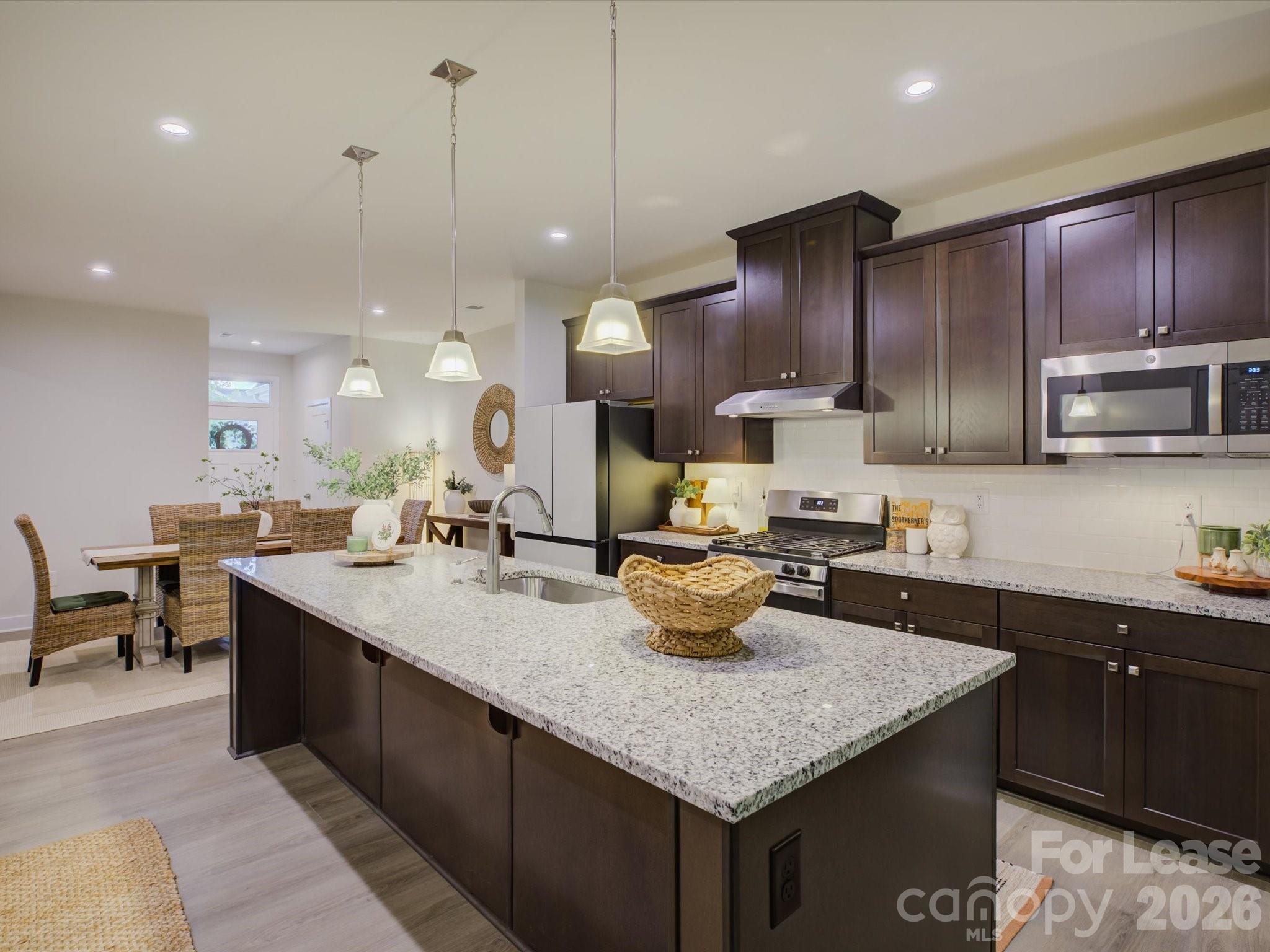 6377 Ashton Park Drive Property Photo 1