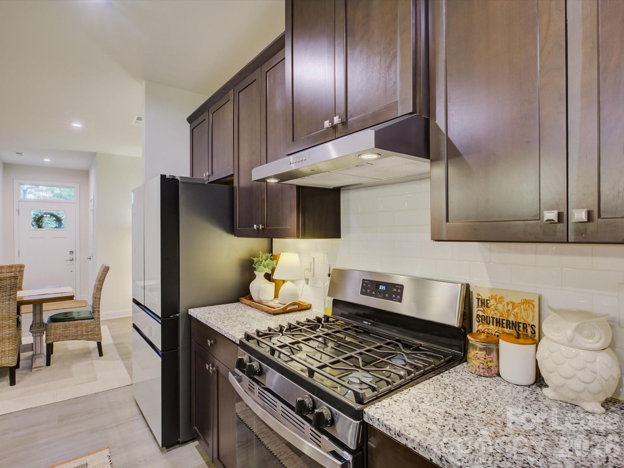 6377 Ashton Park Drive Property Photo 14