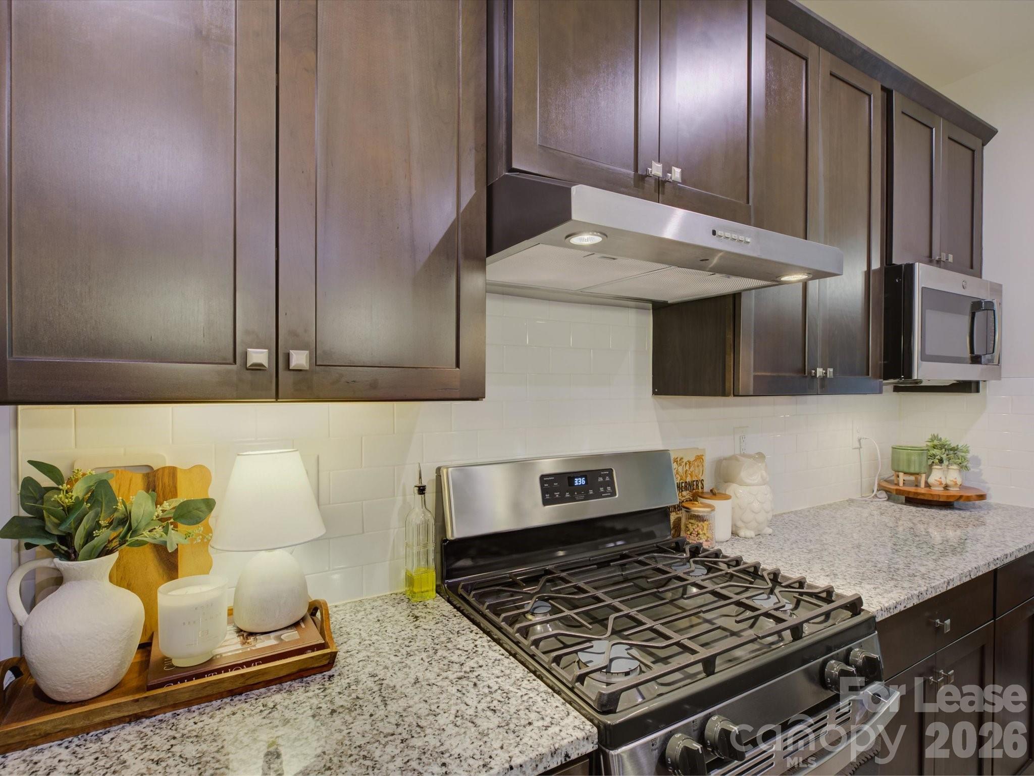 6377 Ashton Park Drive Property Photo 15