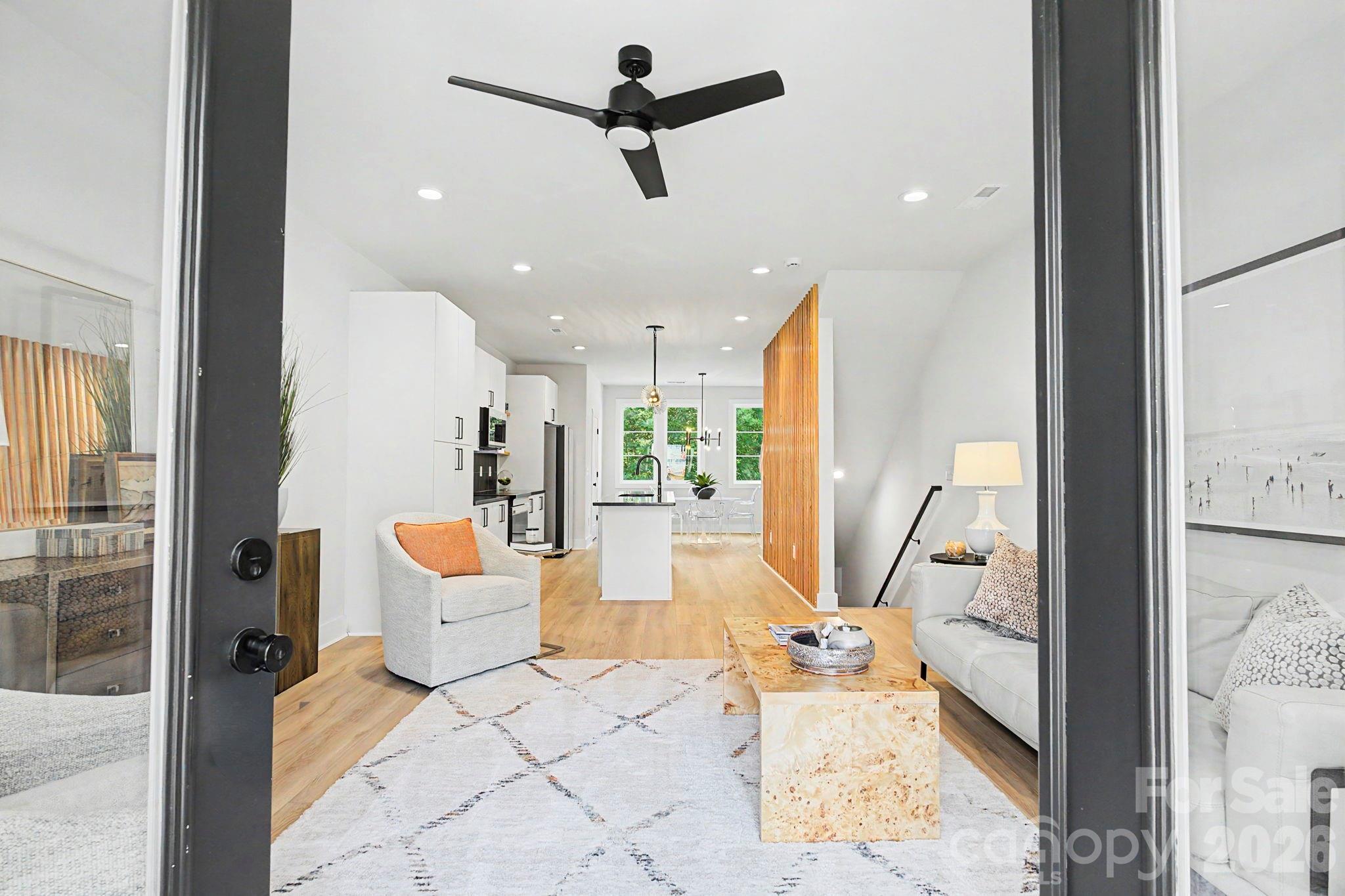 1312 Carolyn Drive Property Photo 3