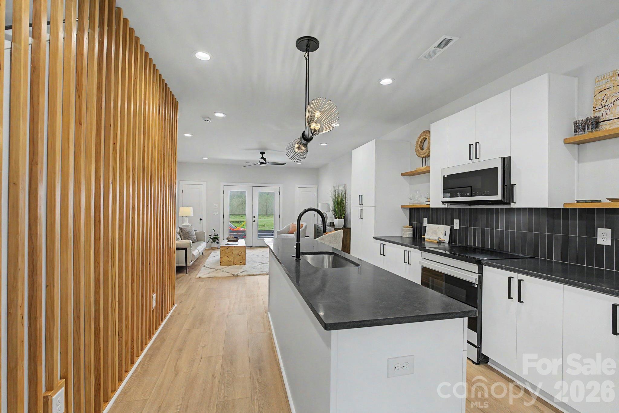 1312 Carolyn Drive Property Photo 9