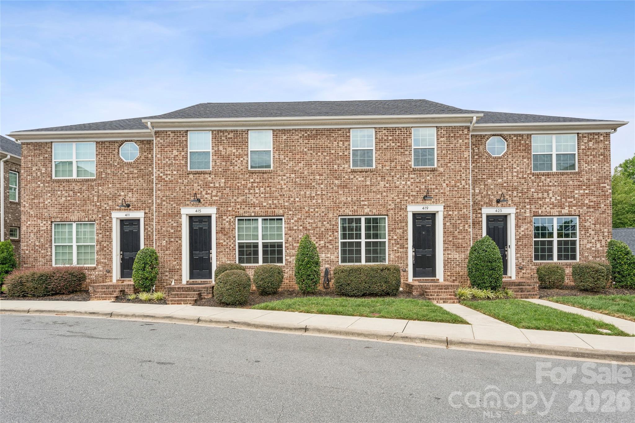 419 Beacon Street Property Photo 1