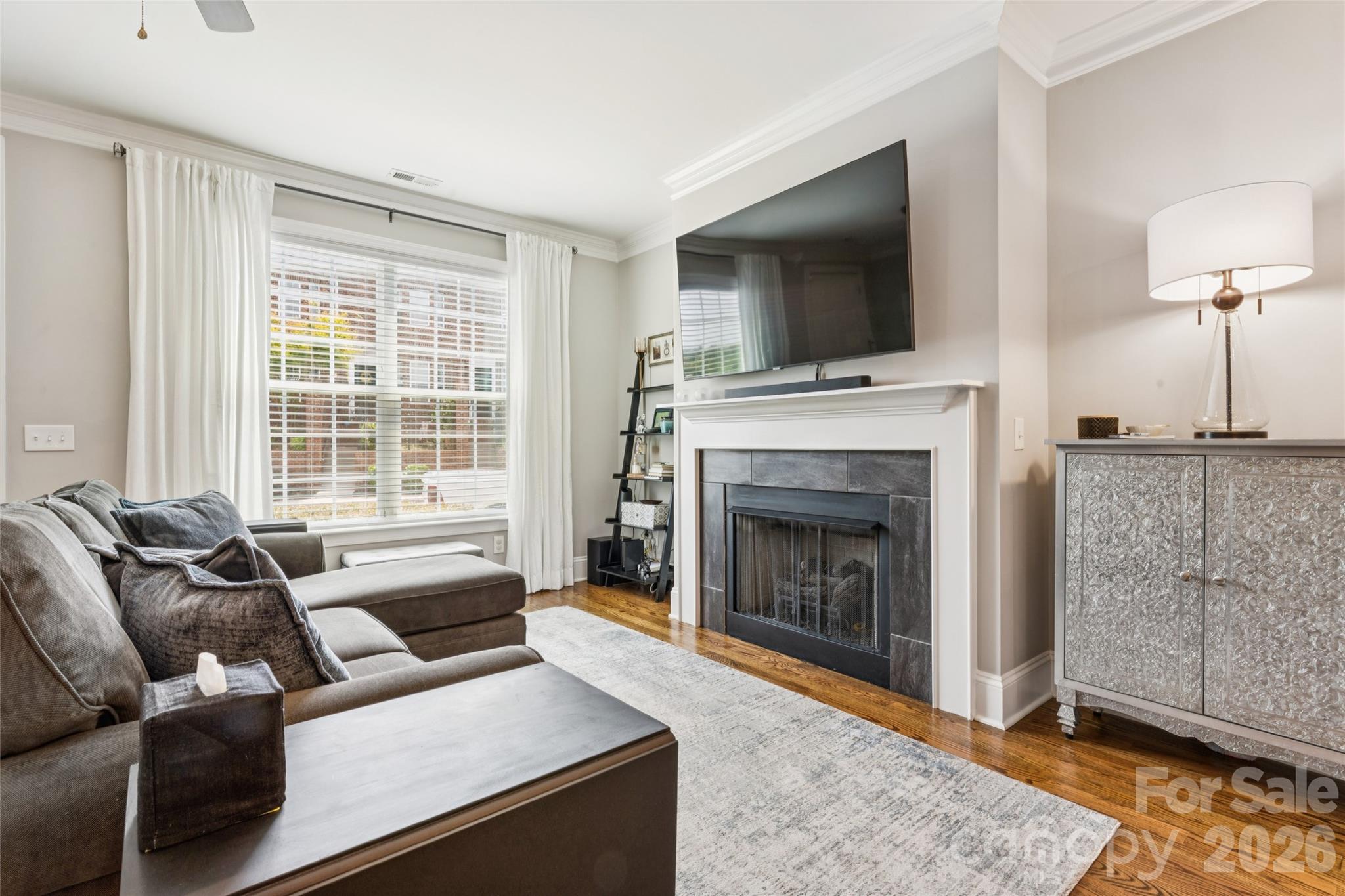 419 Beacon Street Property Photo 4