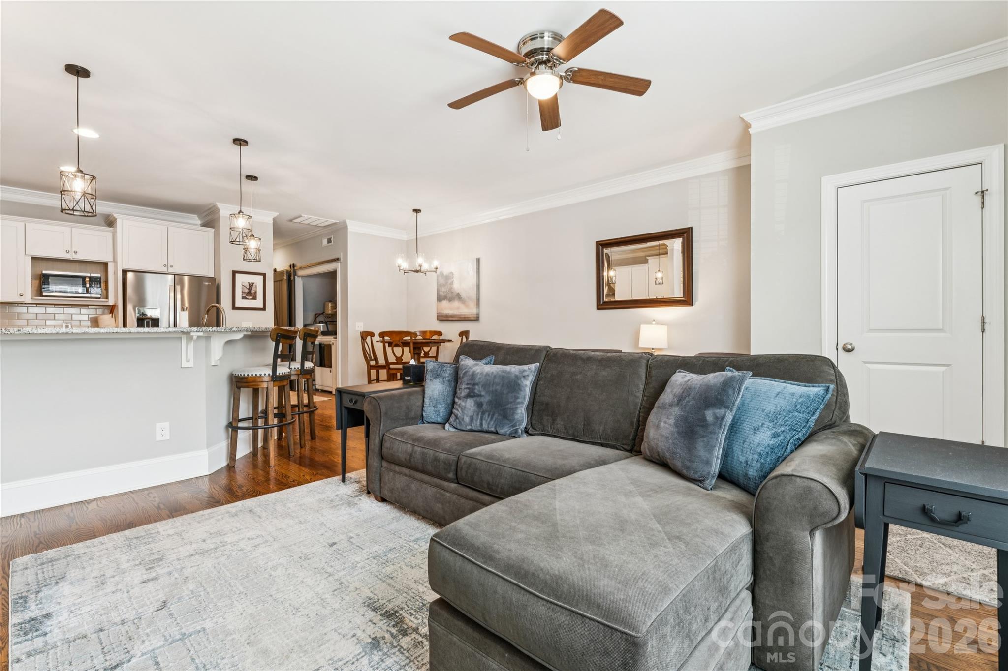 419 Beacon Street Property Photo 5