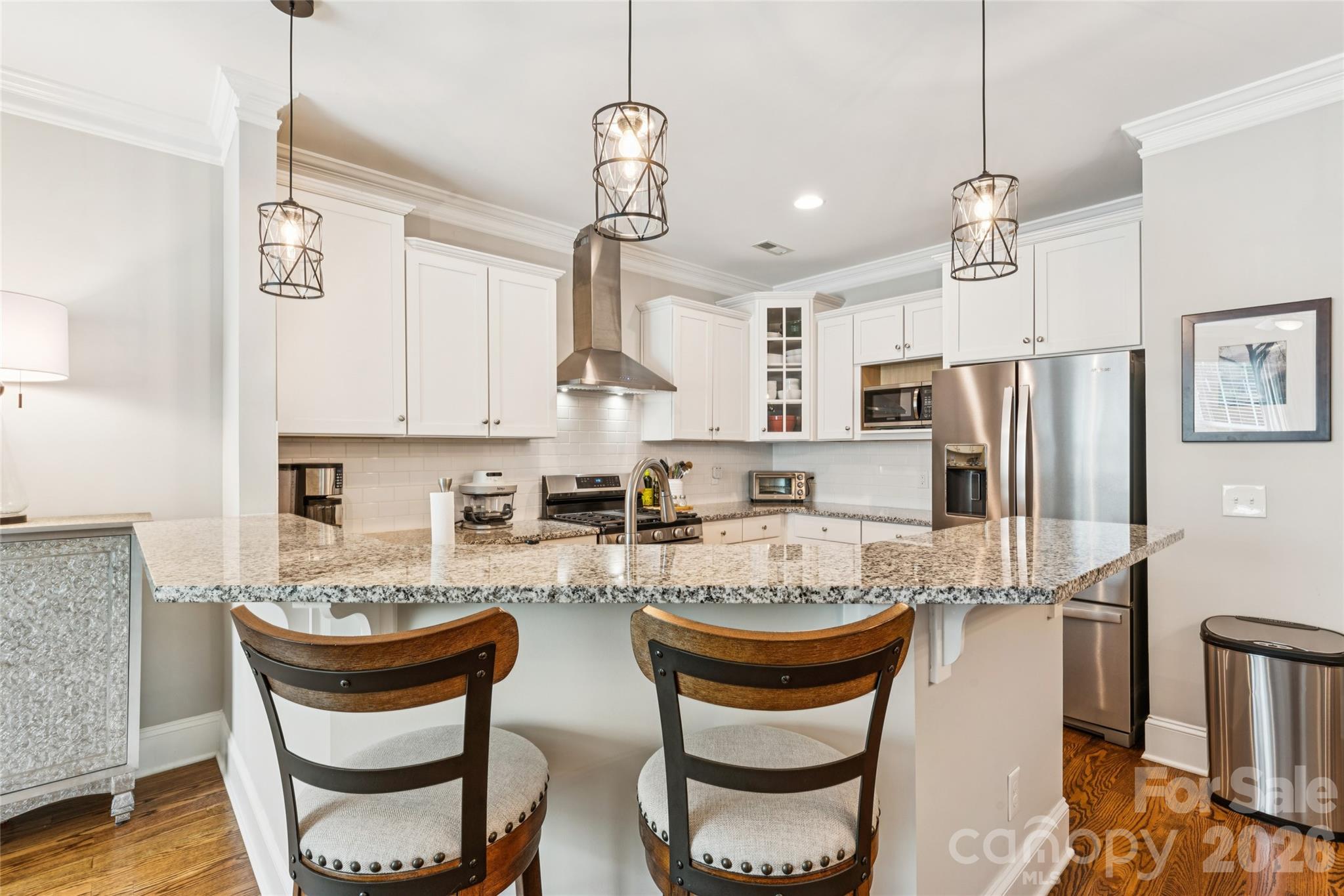 419 Beacon Street Property Photo 8