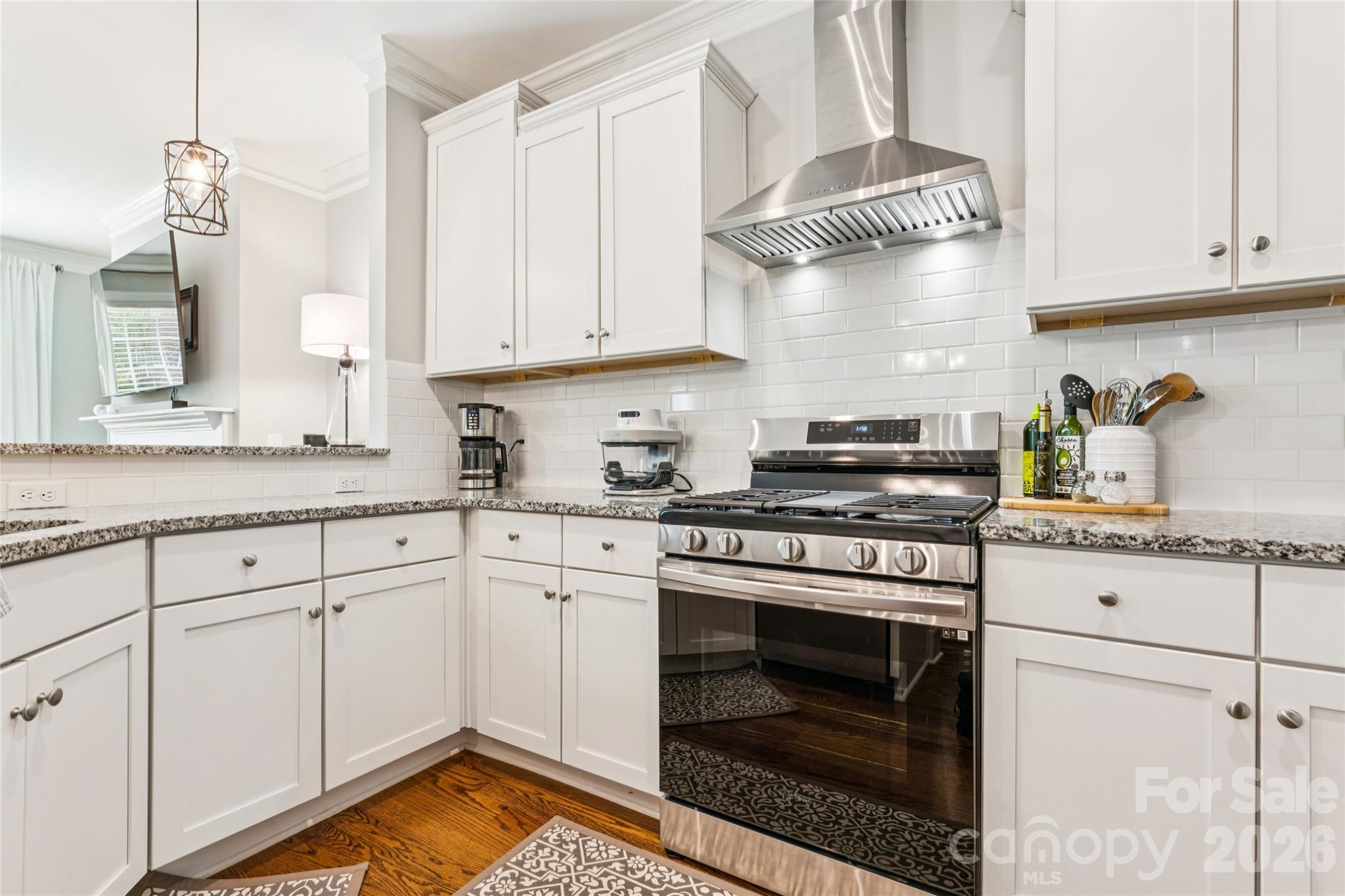 419 Beacon Street Property Photo 9