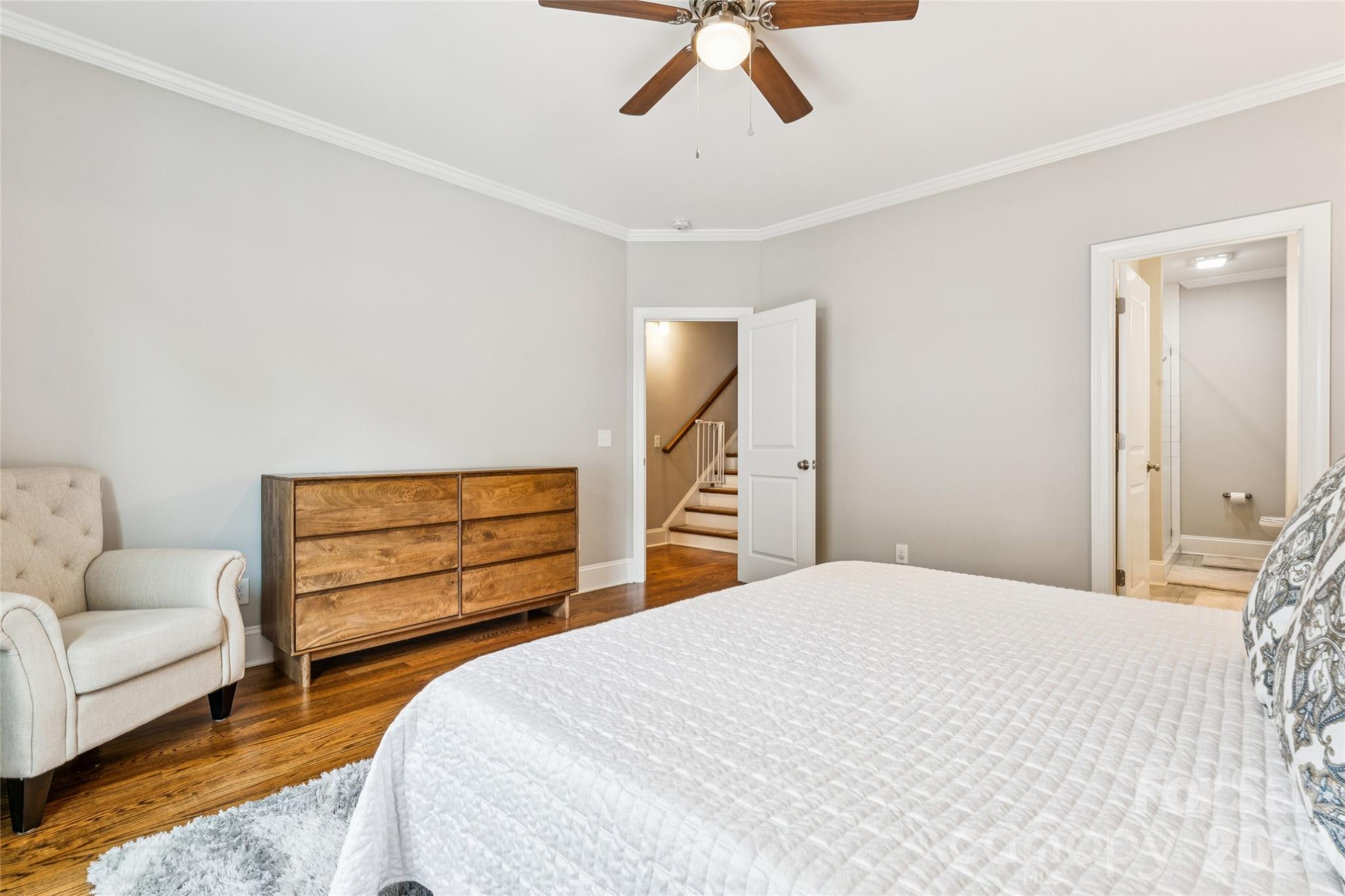 419 Beacon Street Property Photo 15