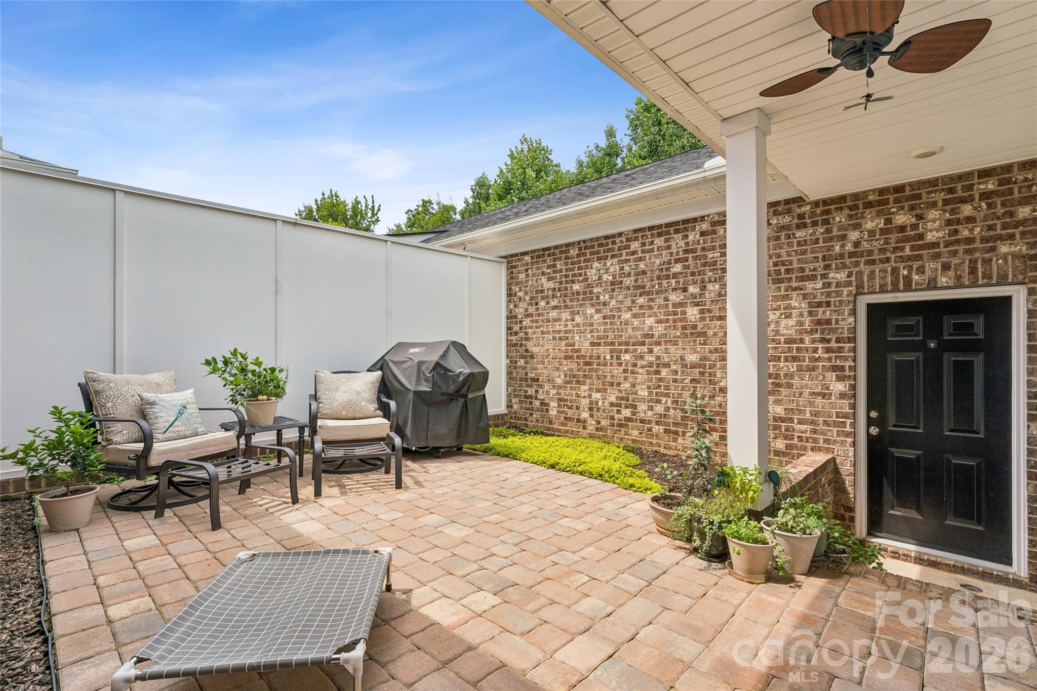 419 Beacon Street Property Photo 28