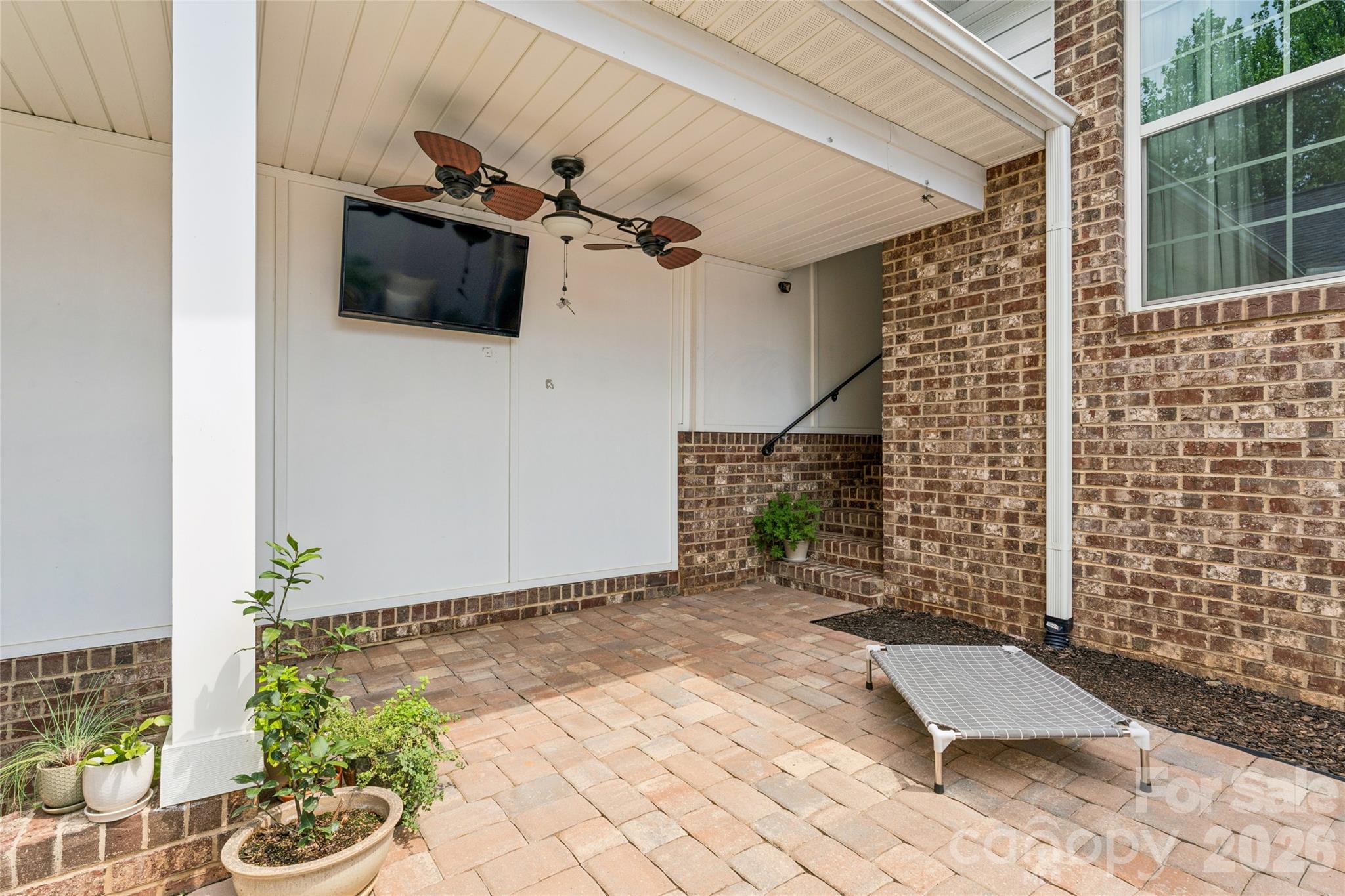 419 Beacon Street Property Photo 29