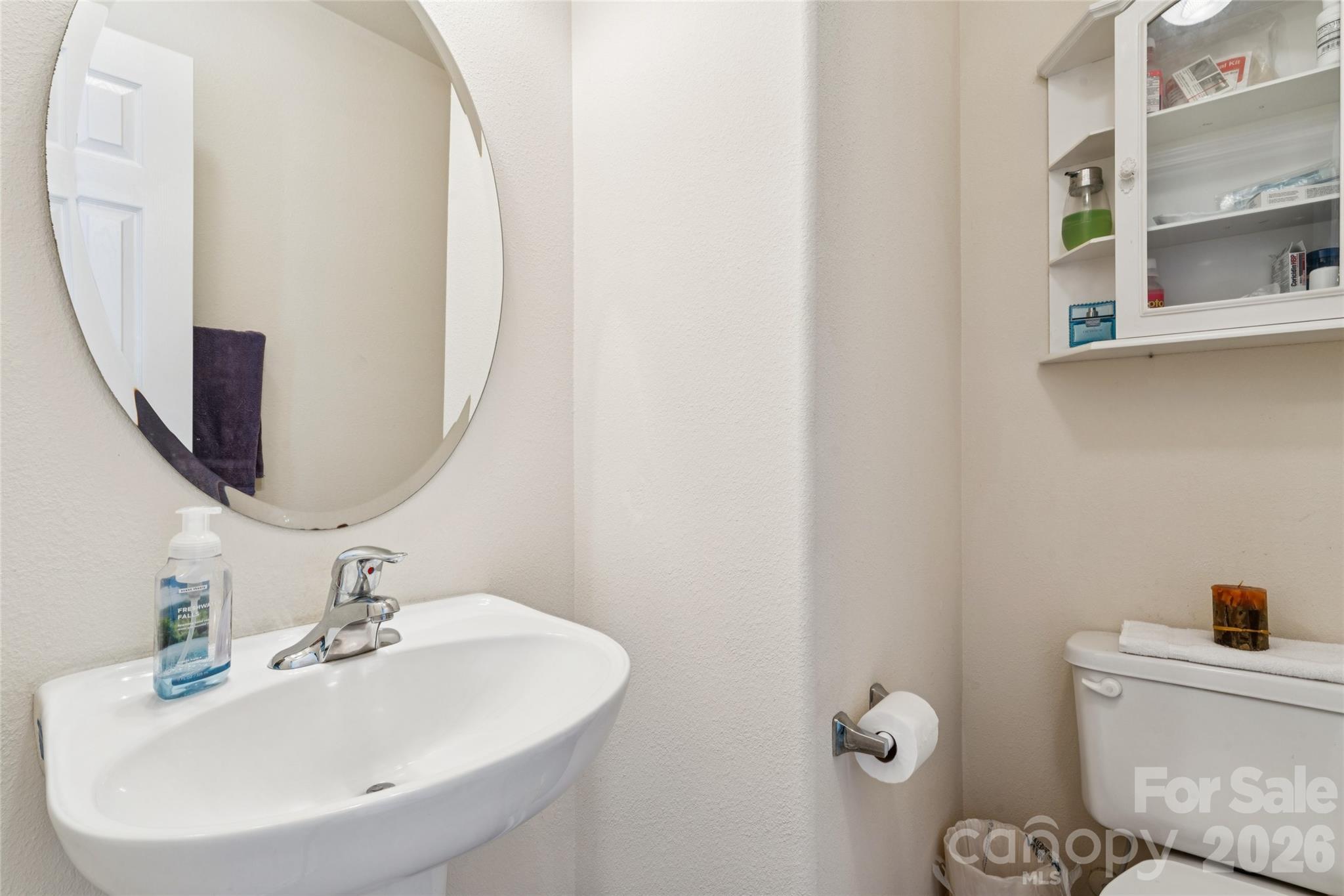 10420 Hugue Way Property Photo 6