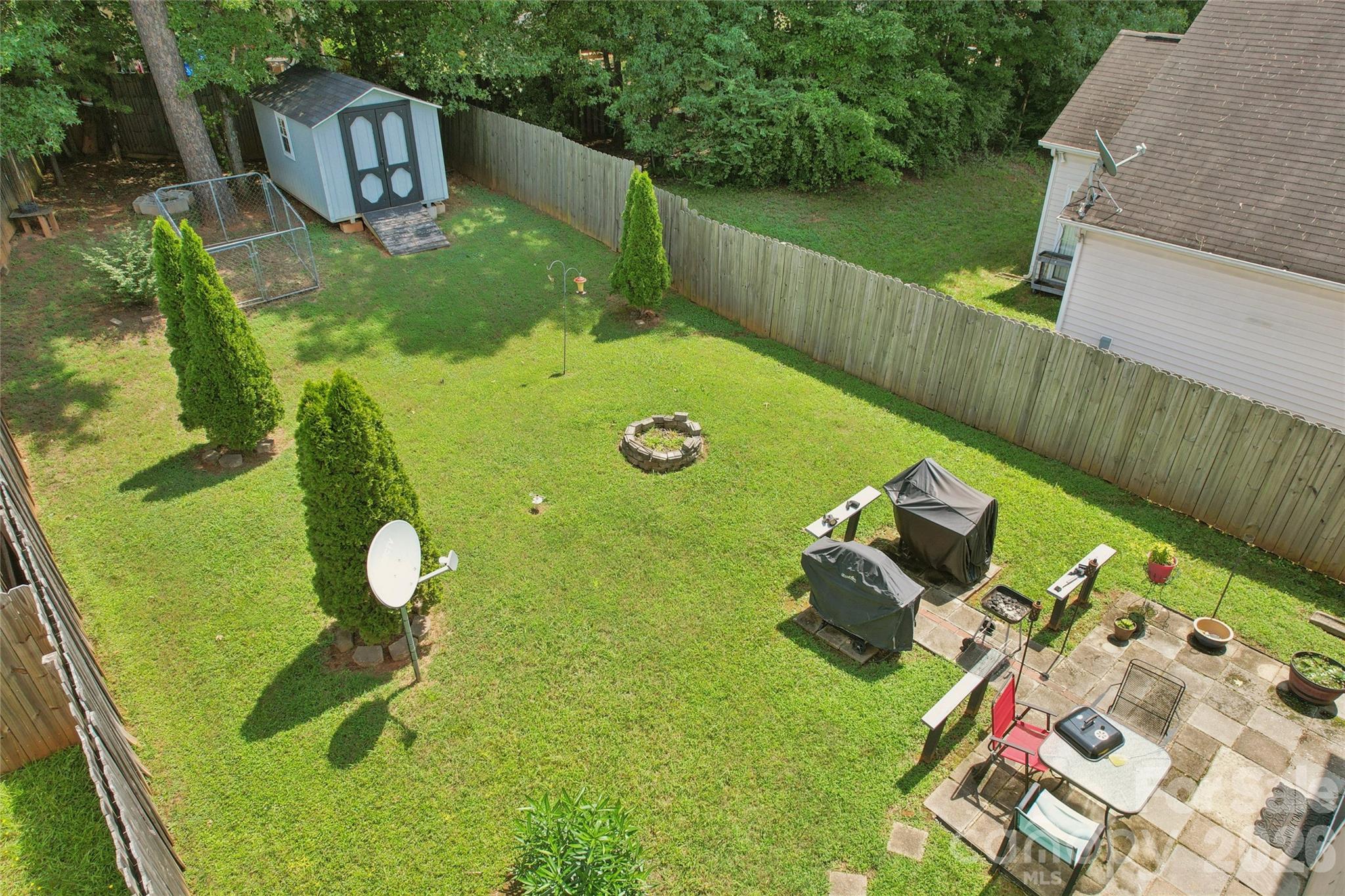10420 Hugue Way Property Photo 8