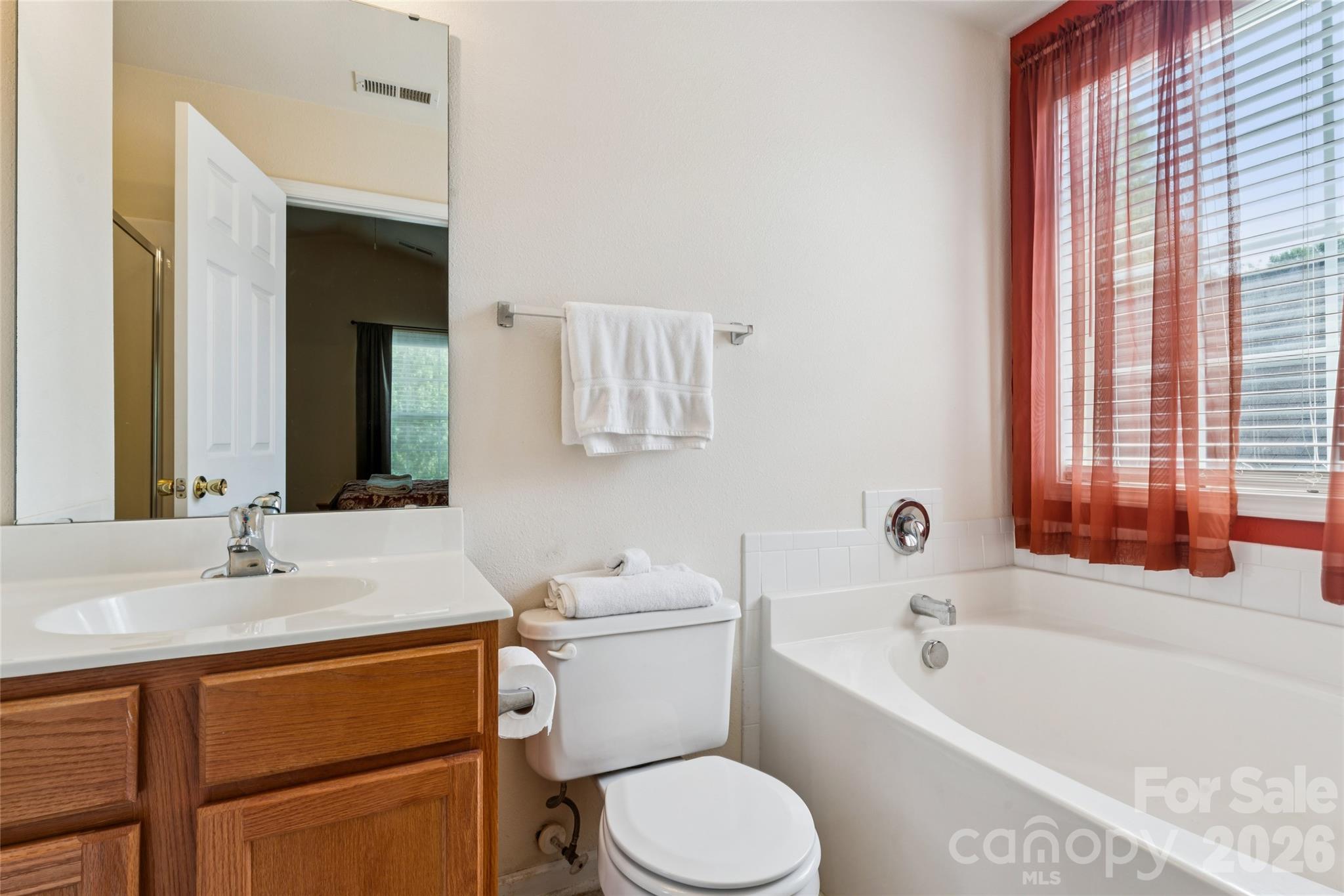 10420 Hugue Way Property Photo 14
