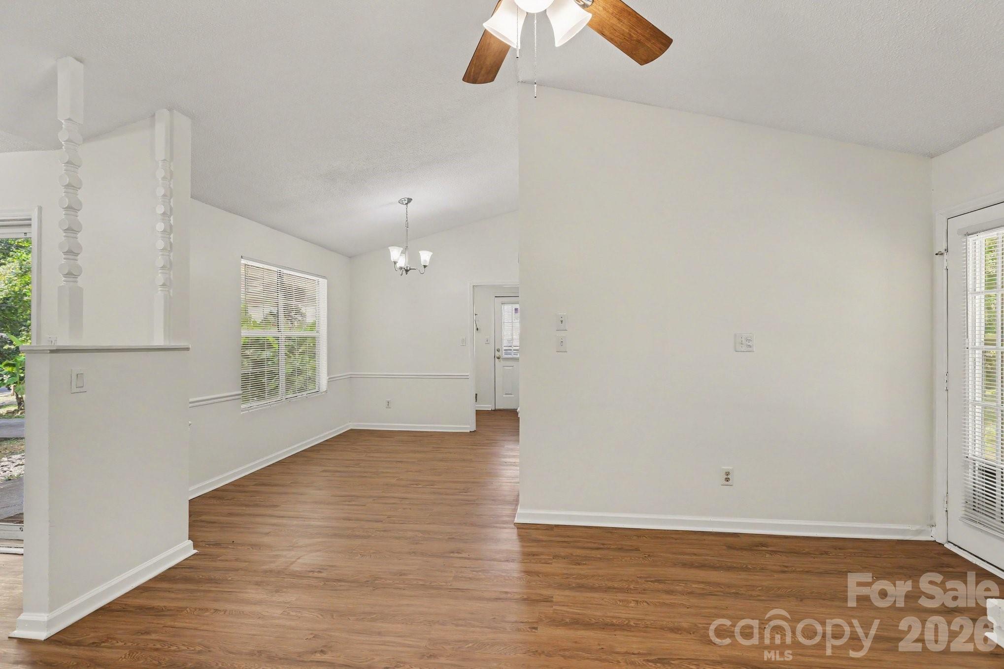 2208 Pinebrook Circle Property Photo 10