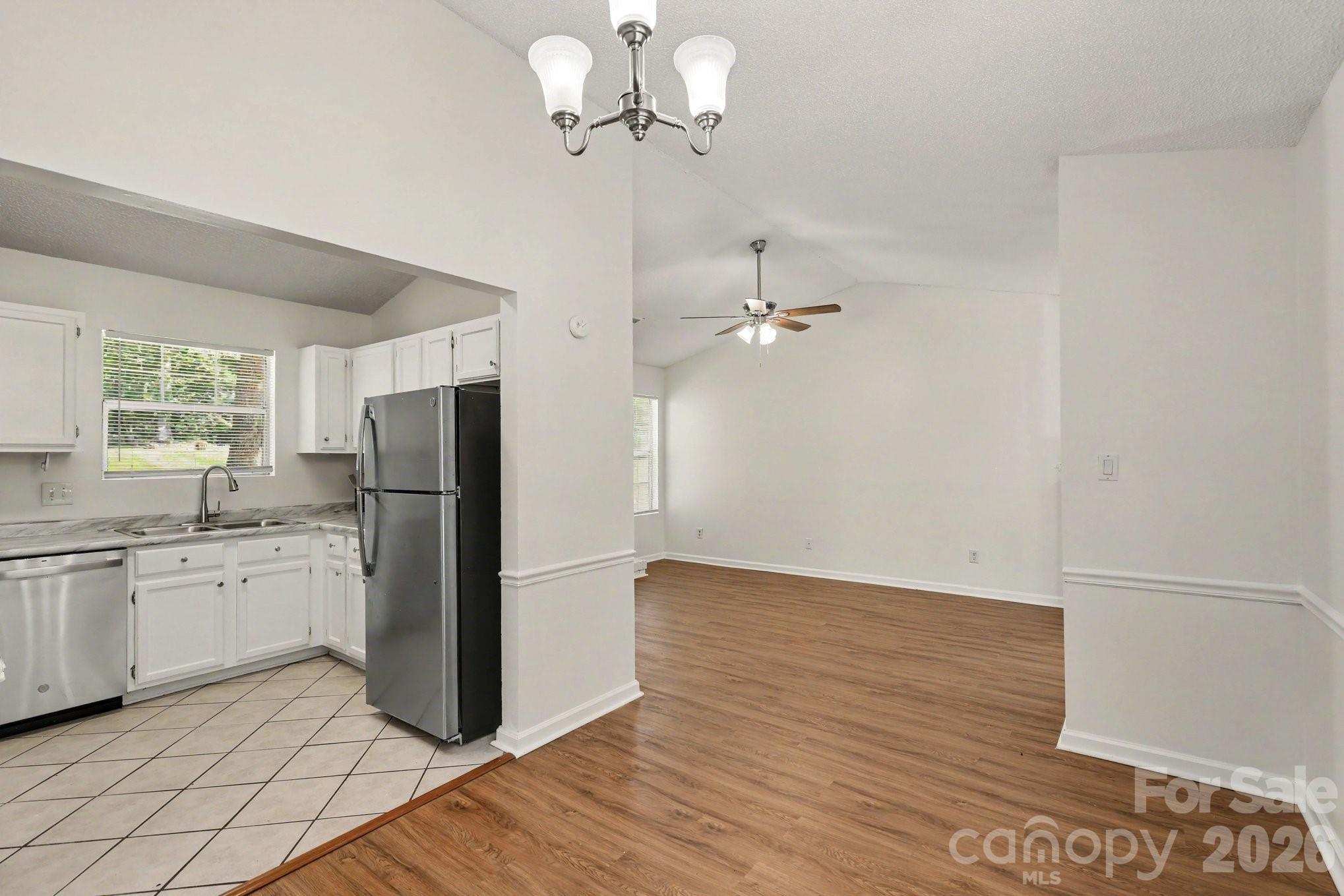 2208 Pinebrook Circle Property Photo 14