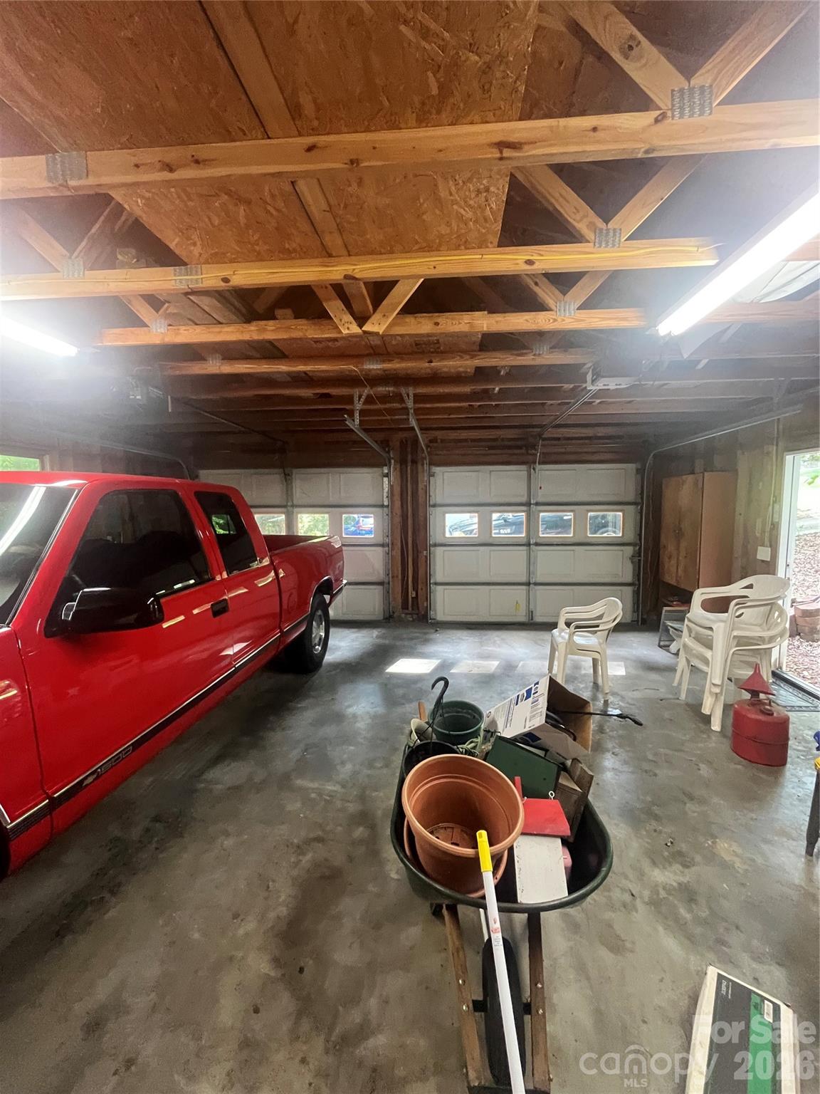 511 Crestview Drive Property Photo 17