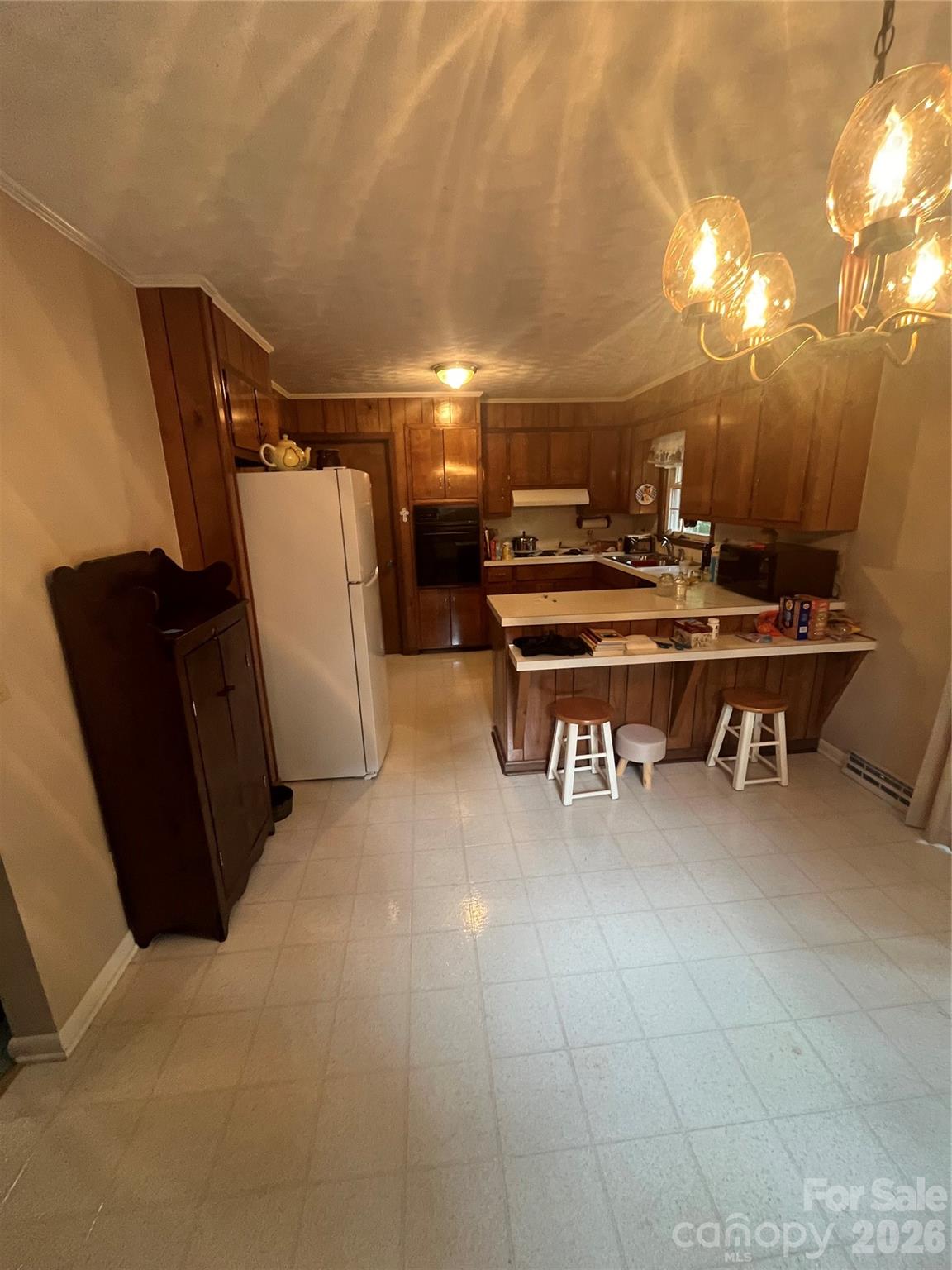 511 Crestview Drive Property Photo 28