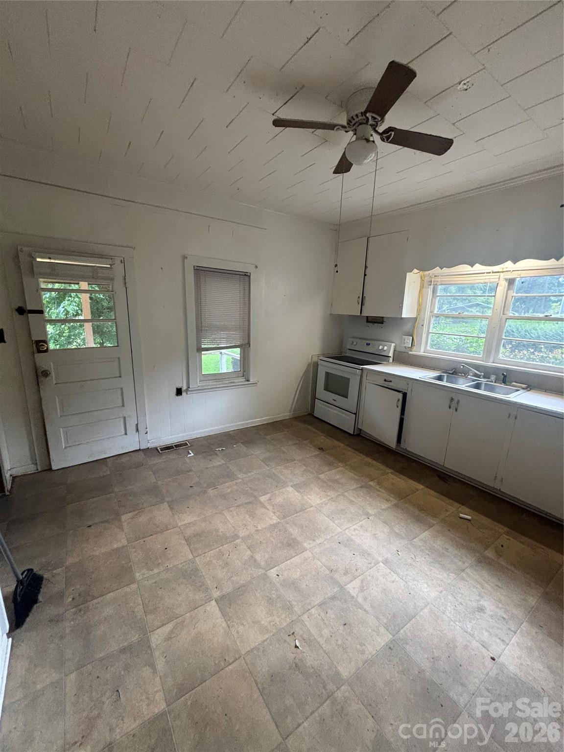 40 Beaver Street Property Photo 12