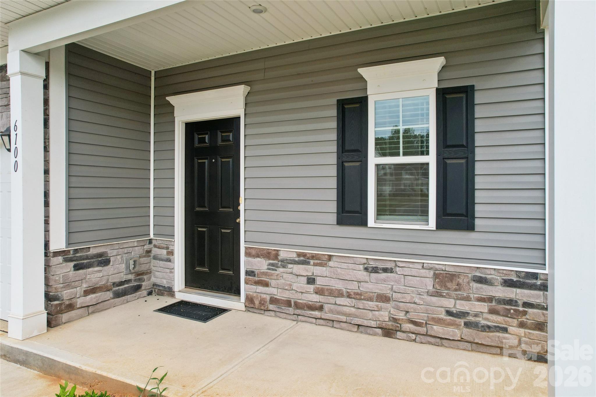 6100 Gala Lane Property Photo 4