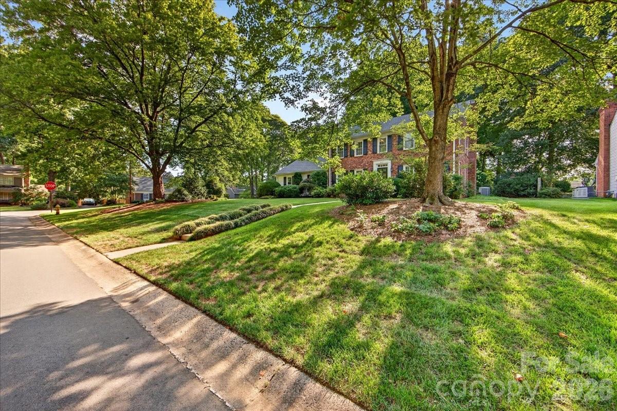 842 Ashmeade Road Property Photo 3