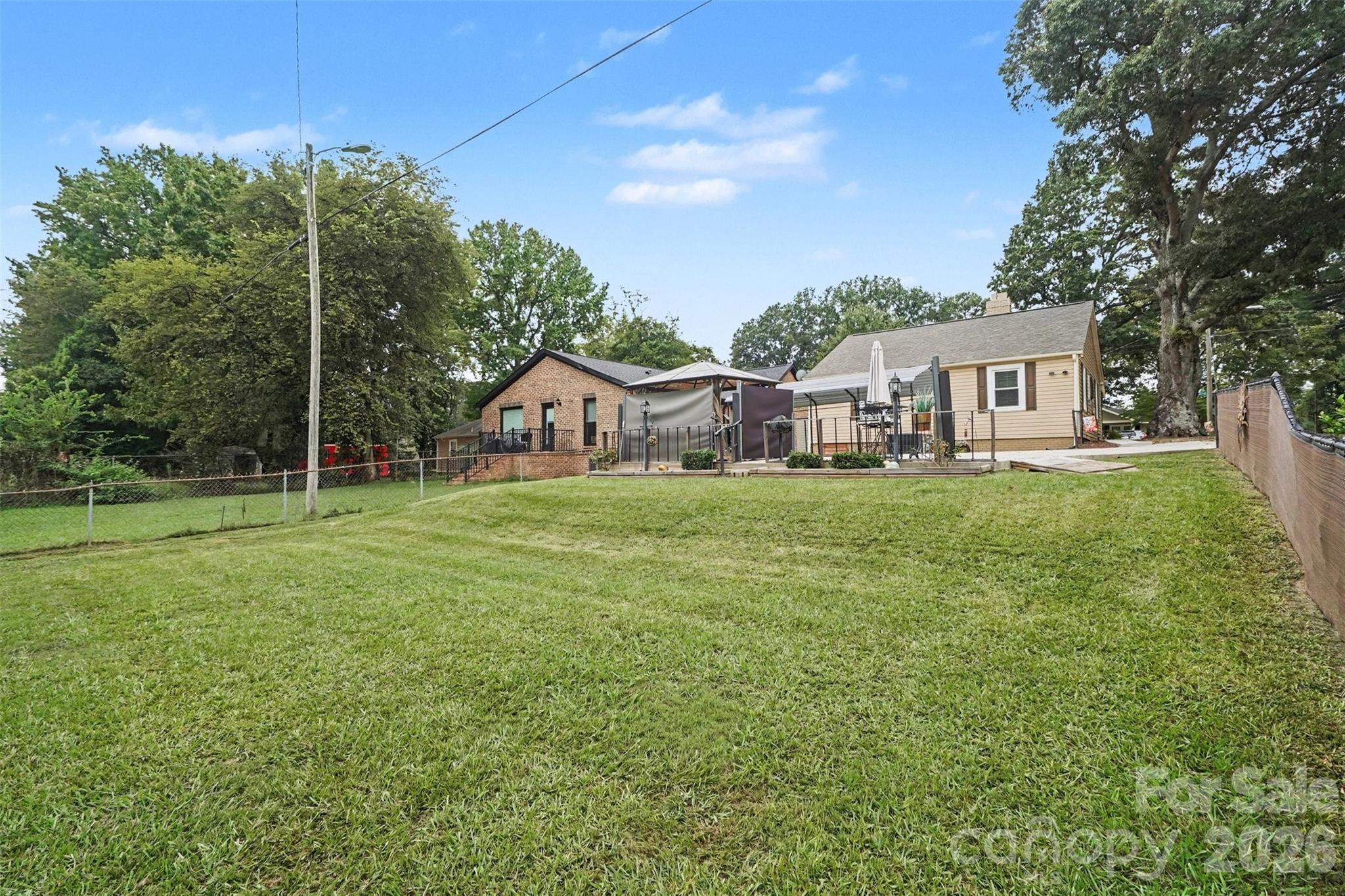 2101 Highland Street Property Photo 11