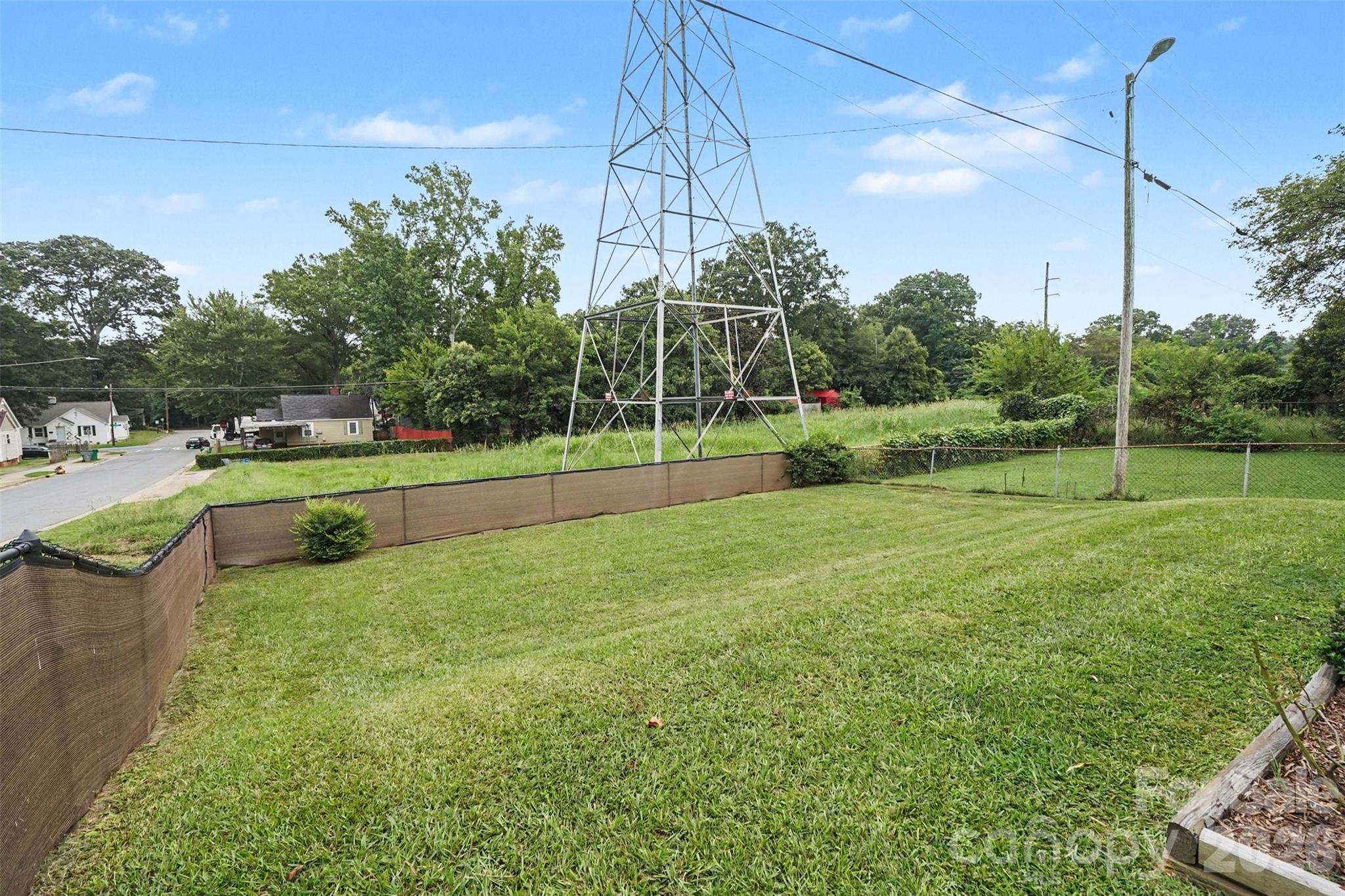 2101 Highland Street Property Photo 14