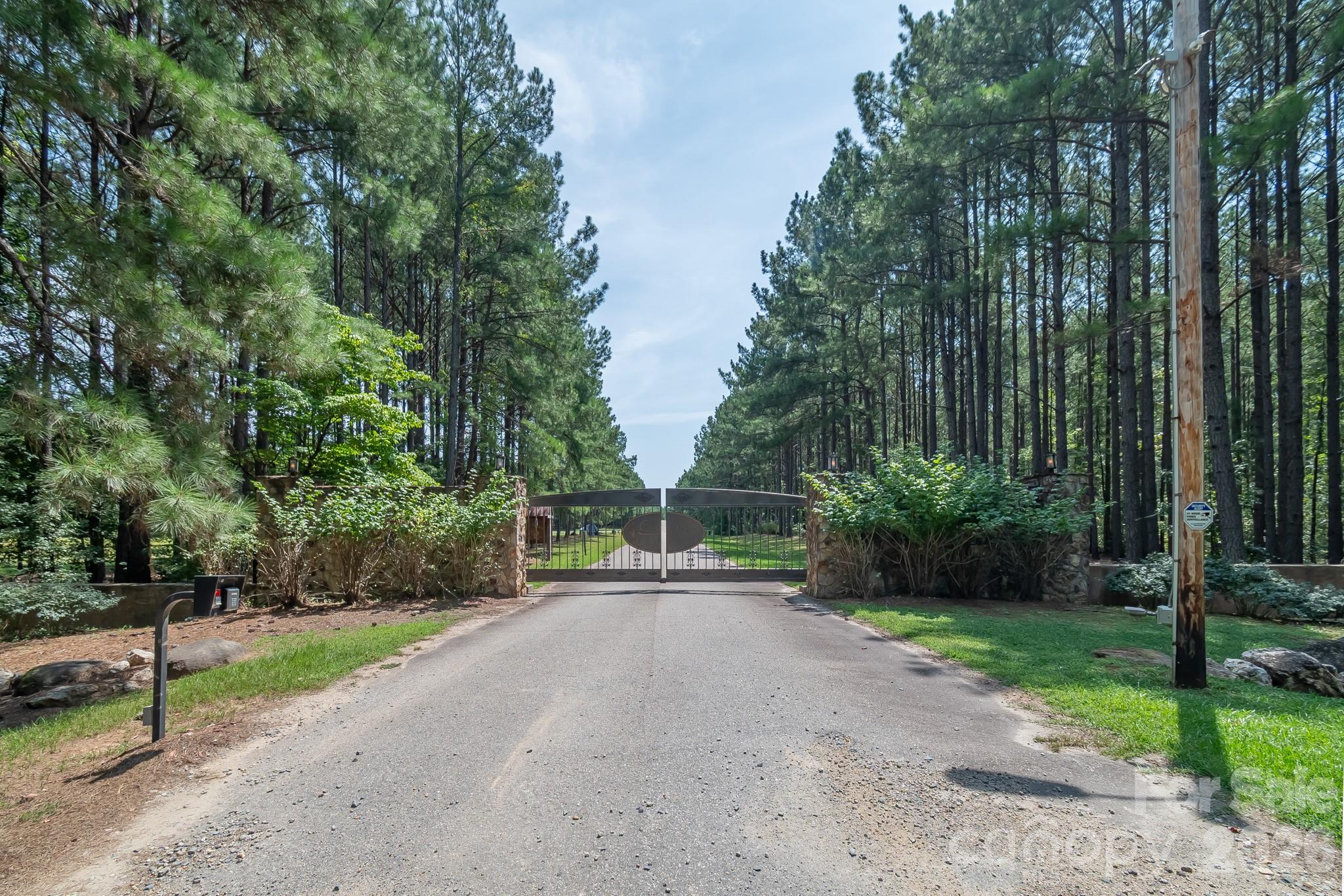 0 Riverbluff Lane Property Photo 2