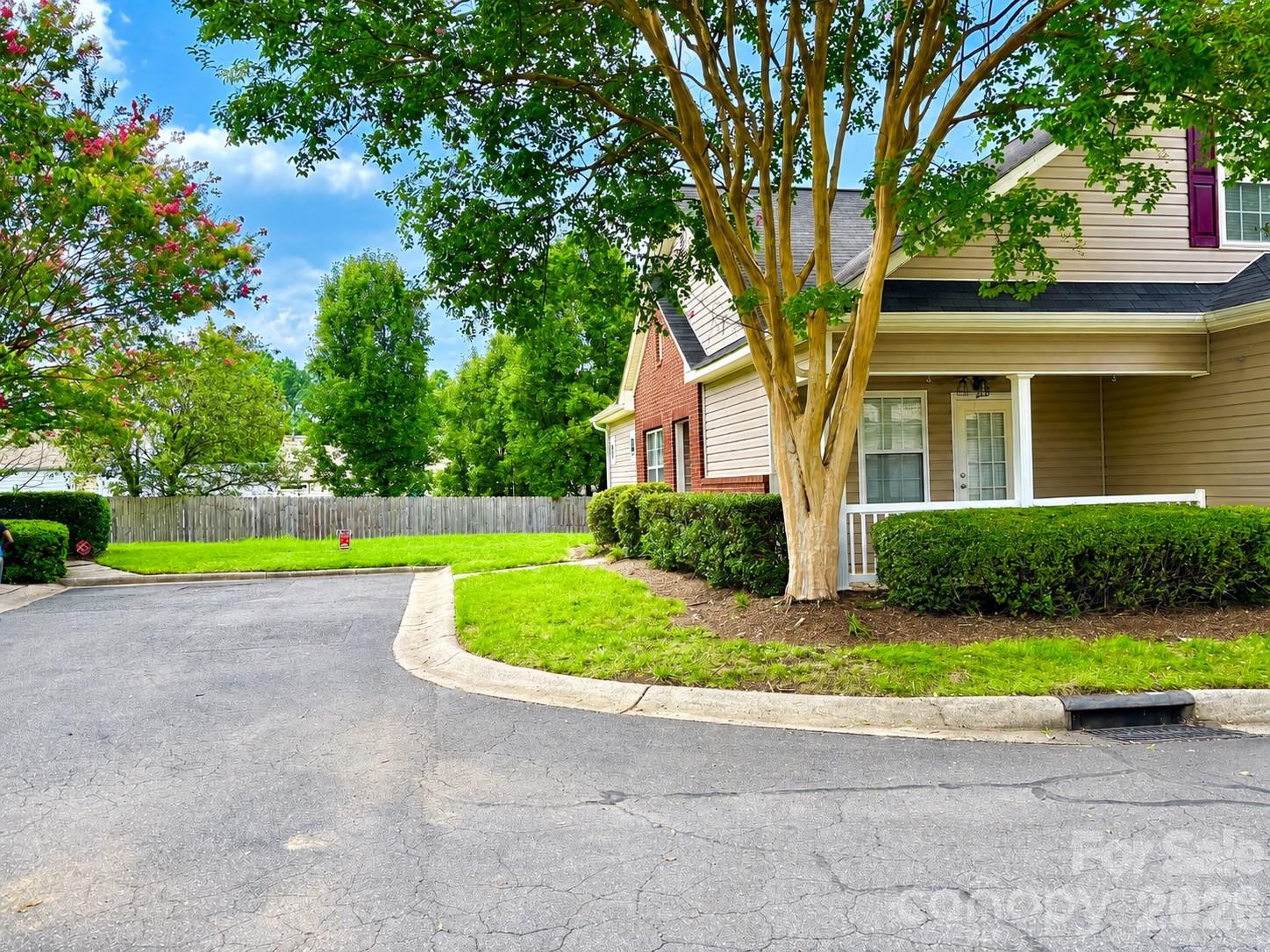 8946 Meadowmont View Drive Property Photo 2